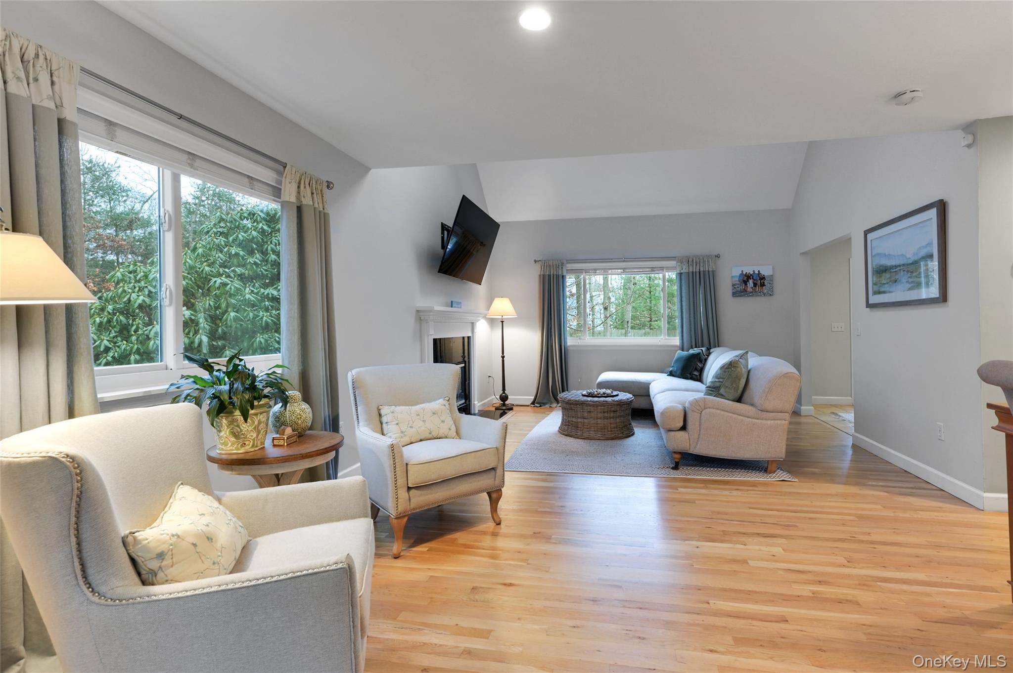 9 North Quarter Road, Westhampton, NY 11977