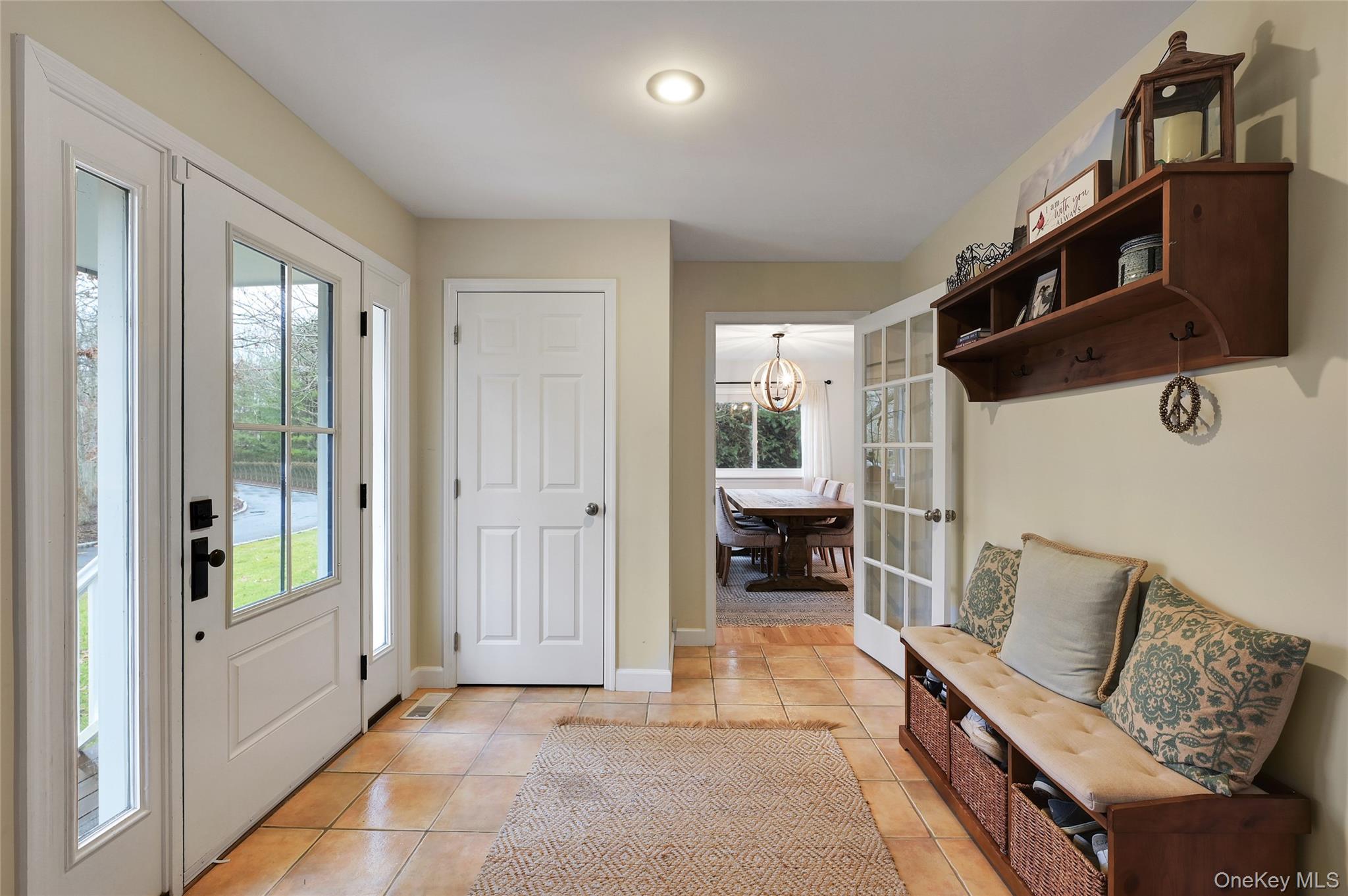 9 North Quarter Road, Westhampton, NY 11977