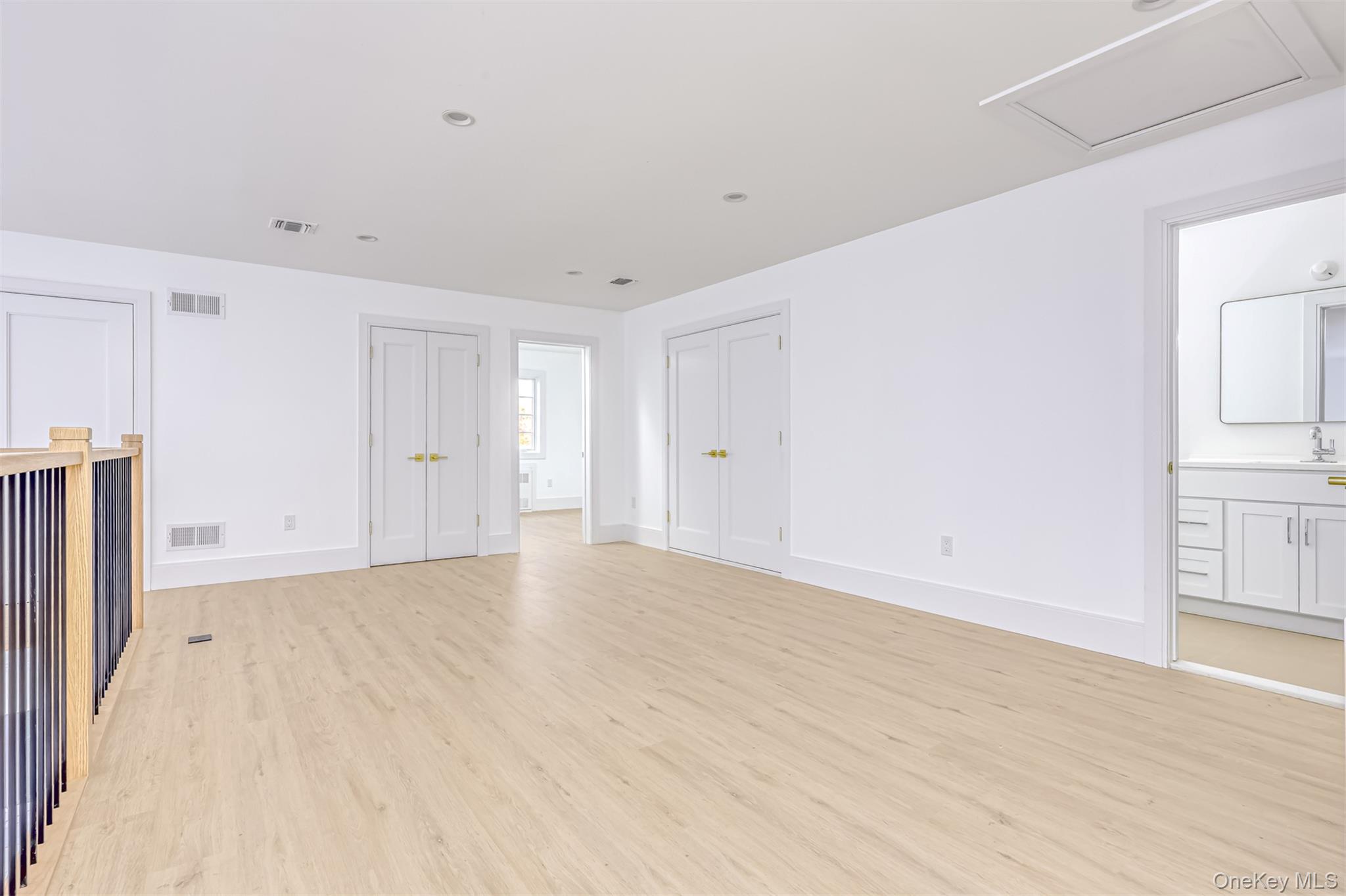 14 Silverwood Circle, Suffern, NY 10901