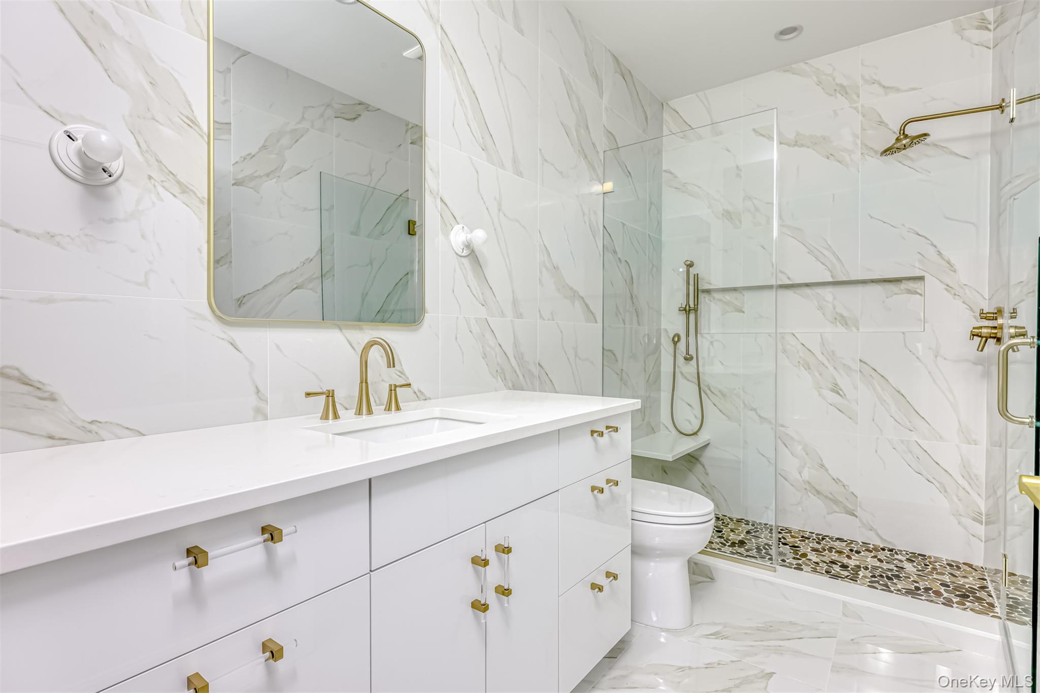 14 Silverwood Circle, Suffern, NY 10901