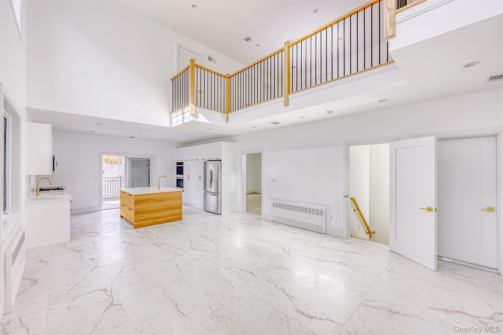 14 Silverwood Circle, Suffern, NY 10901