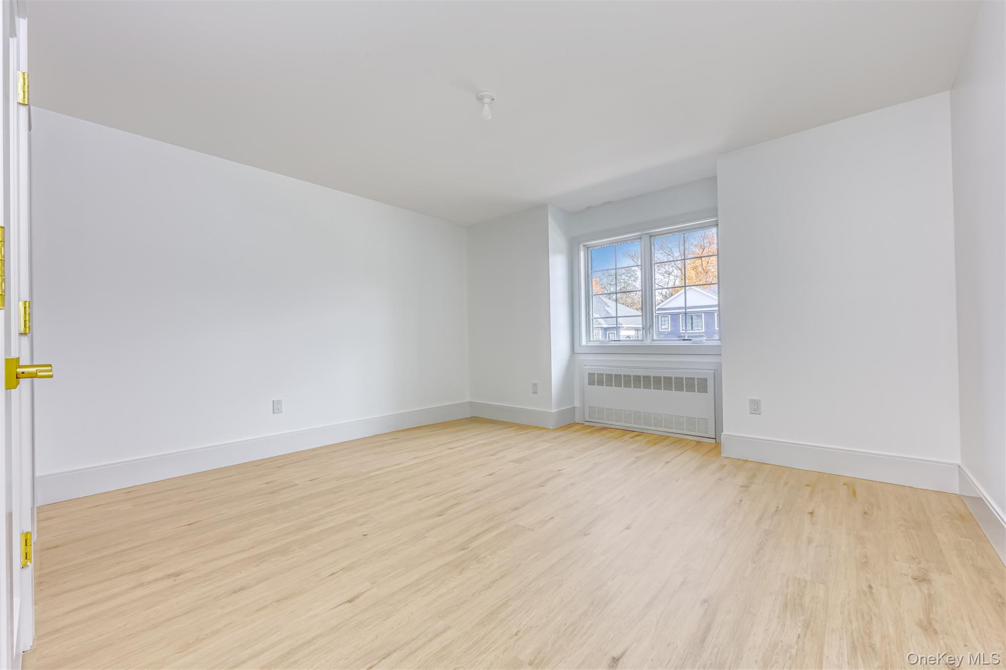 14 Silverwood Circle, Suffern, NY 10901