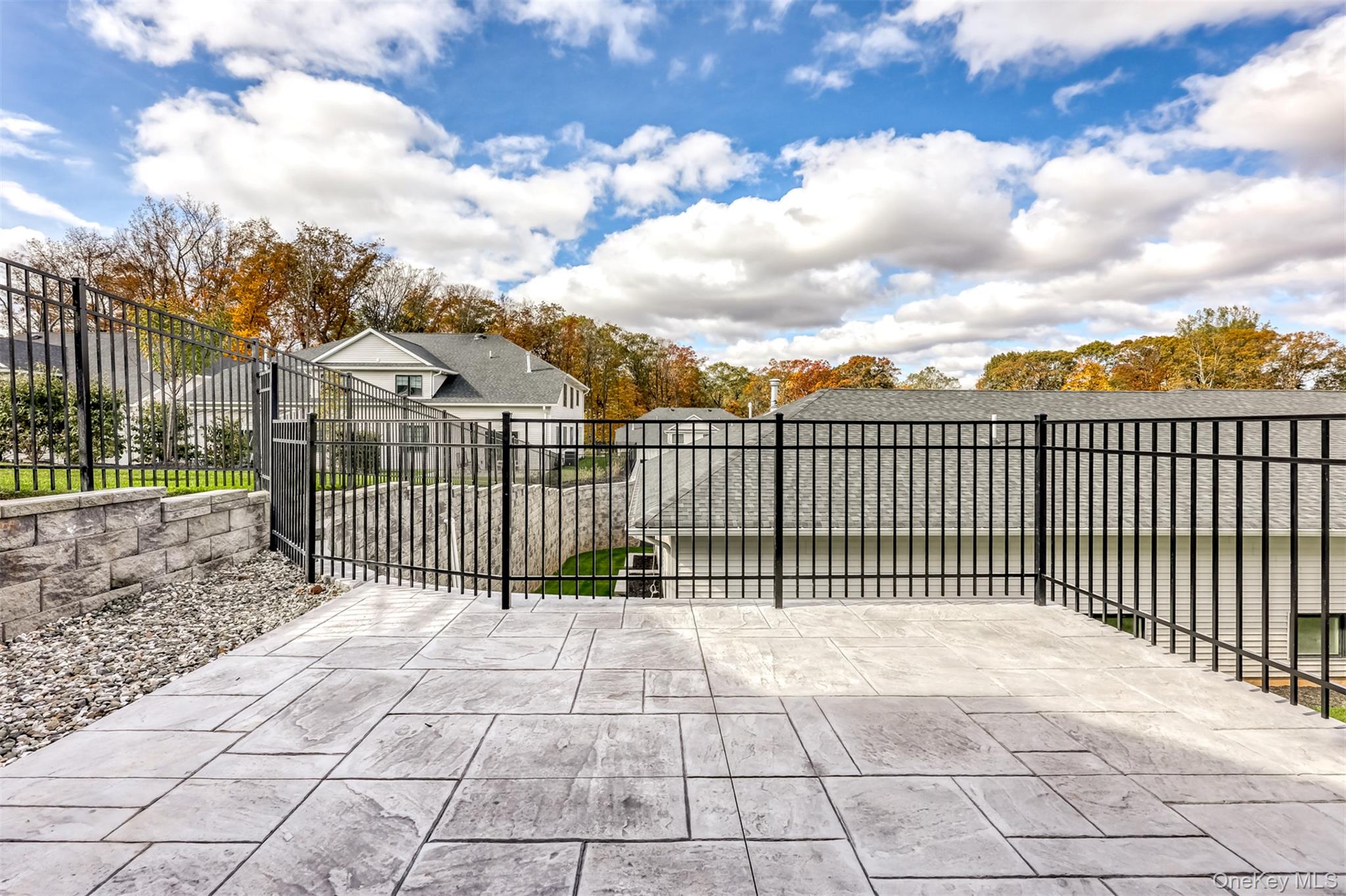 14 Silverwood Circle, Suffern, NY 10901