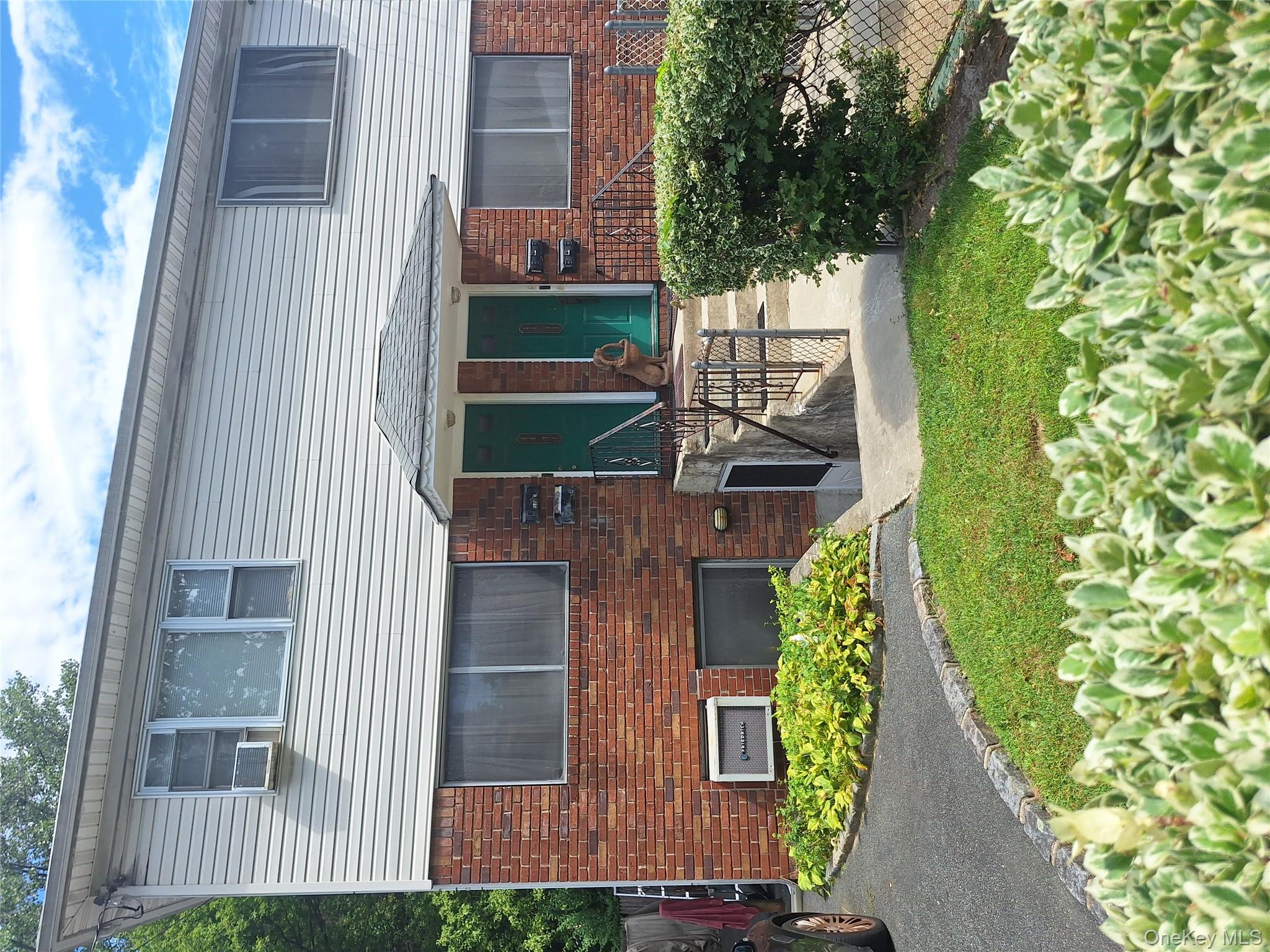 44-31/44-33 244 St, Little Neck, NY 11363