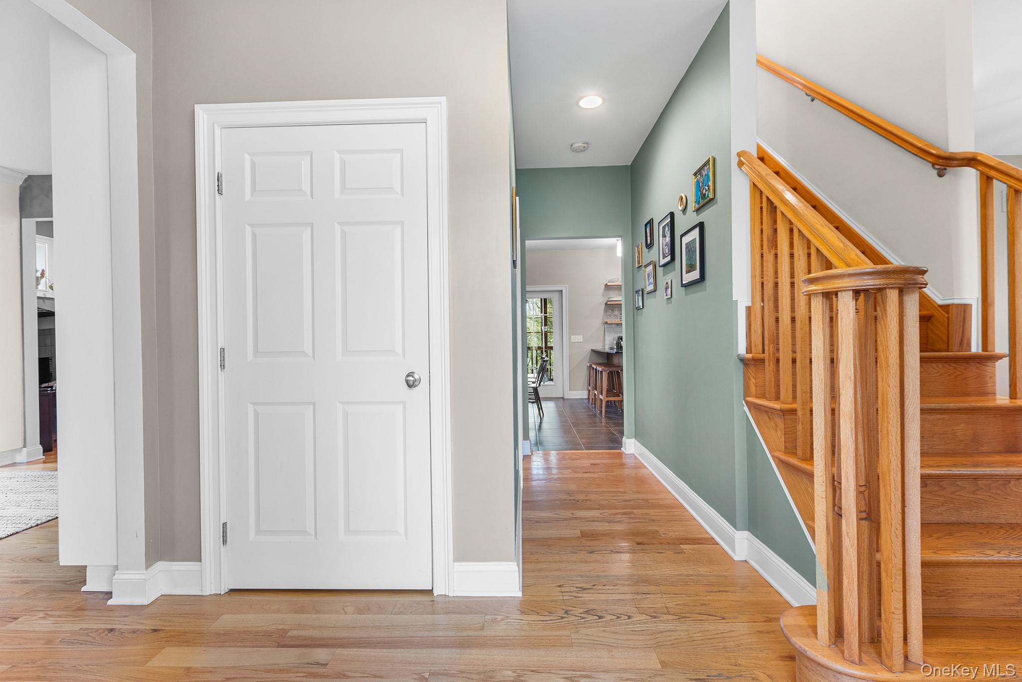 39 Eastview Lane, Red Hook, NY 12571