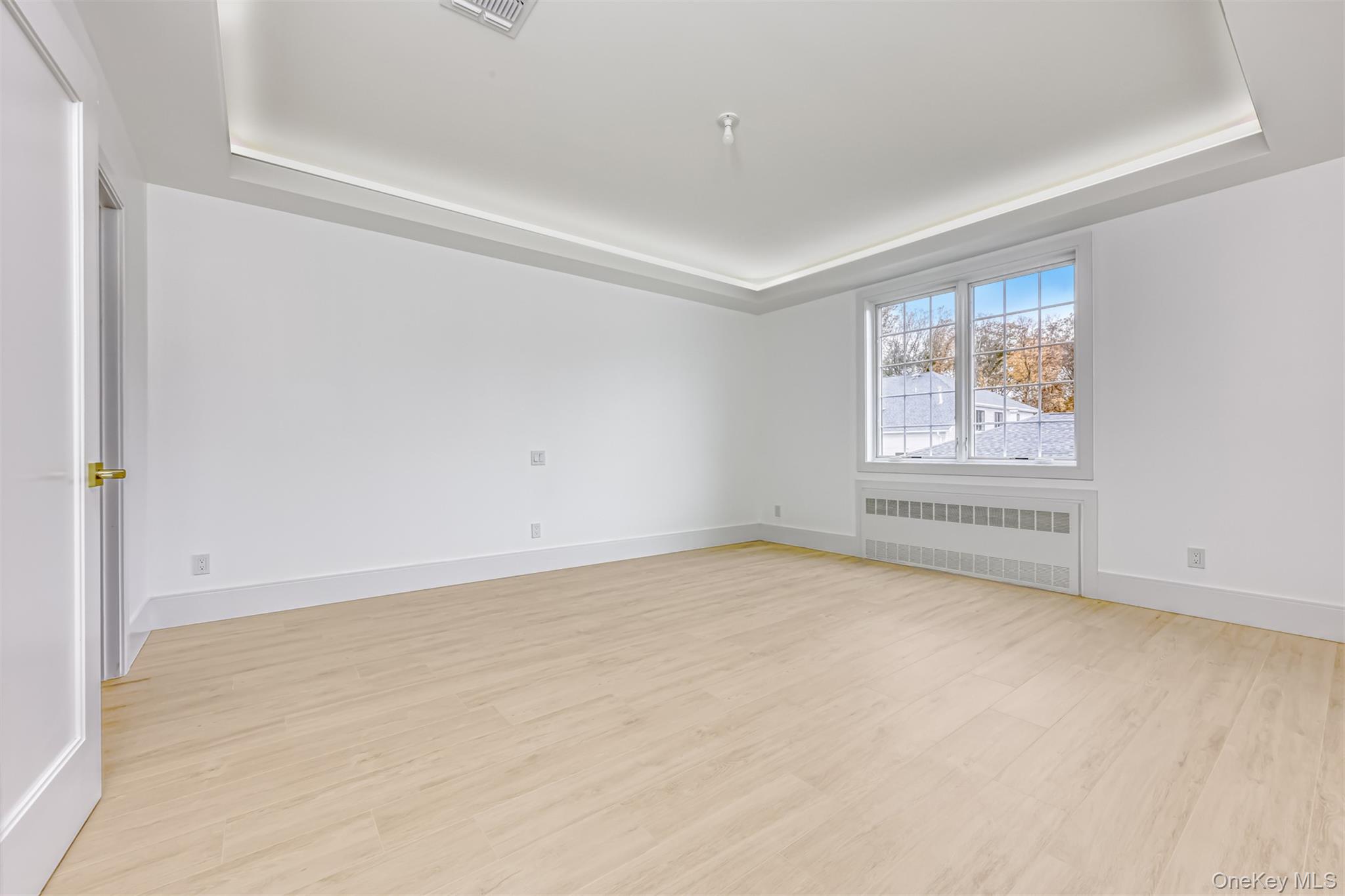 16 Silverwood Circle, Suffern, NY 10901