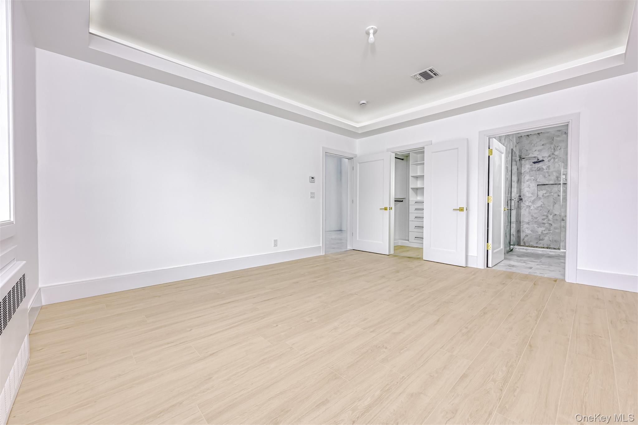 16 Silverwood Circle, Suffern, NY 10901