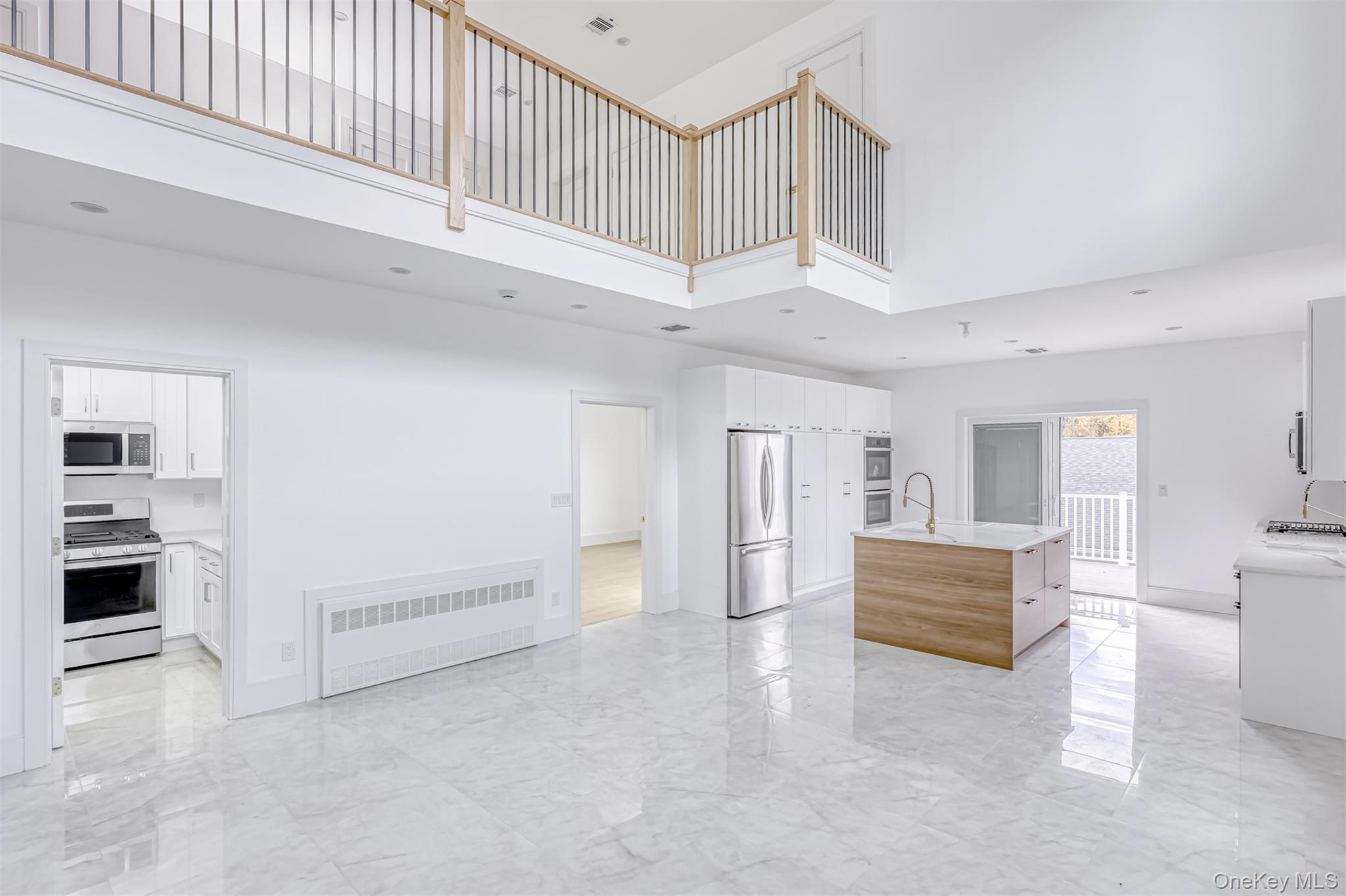 16 Silverwood Circle, Suffern, NY 10901