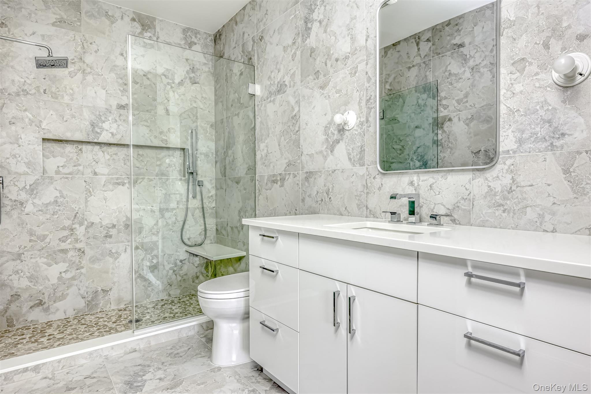 16 Silverwood Circle, Suffern, NY 10901