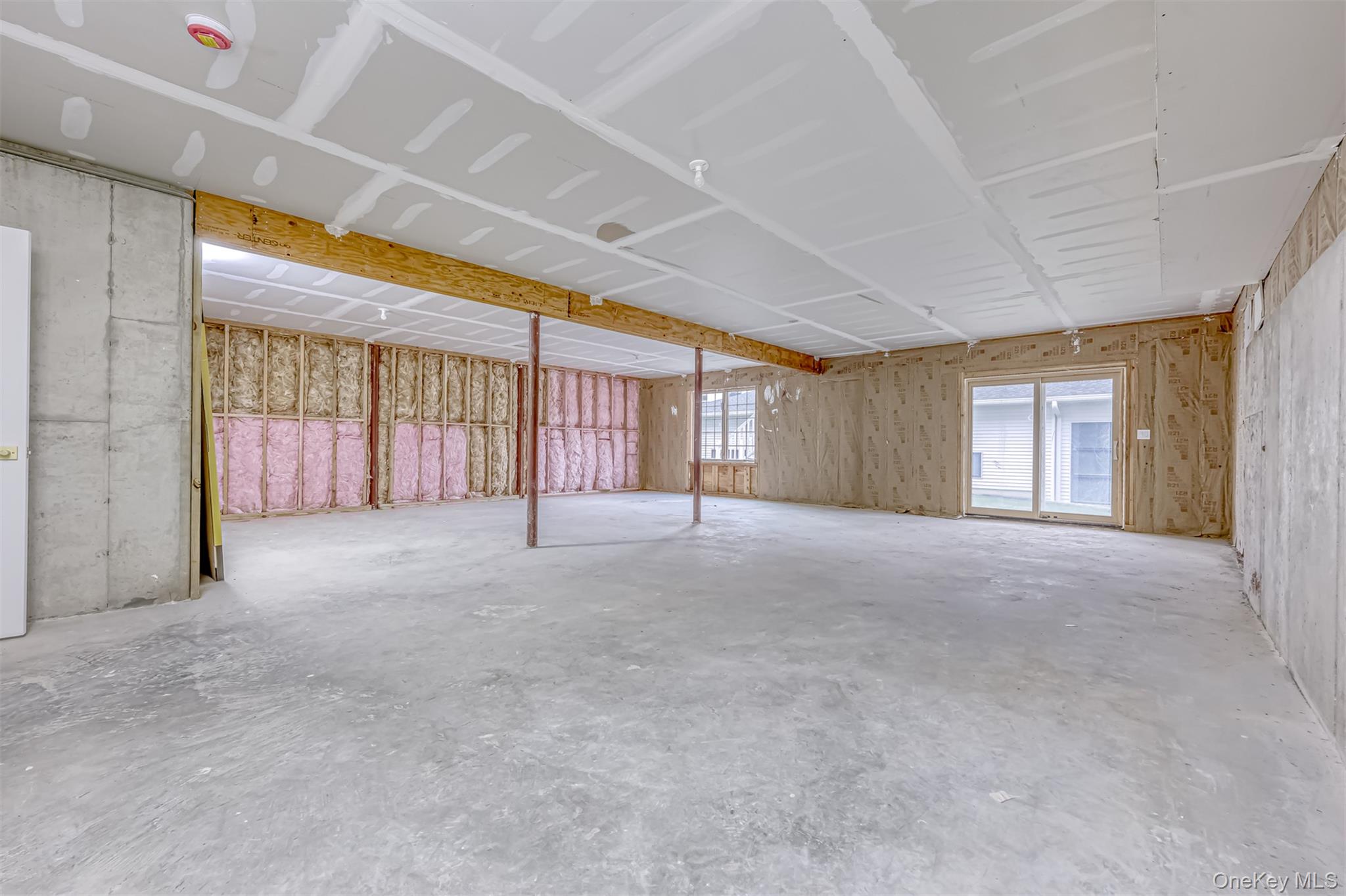 16 Silverwood Circle, Suffern, NY 10901