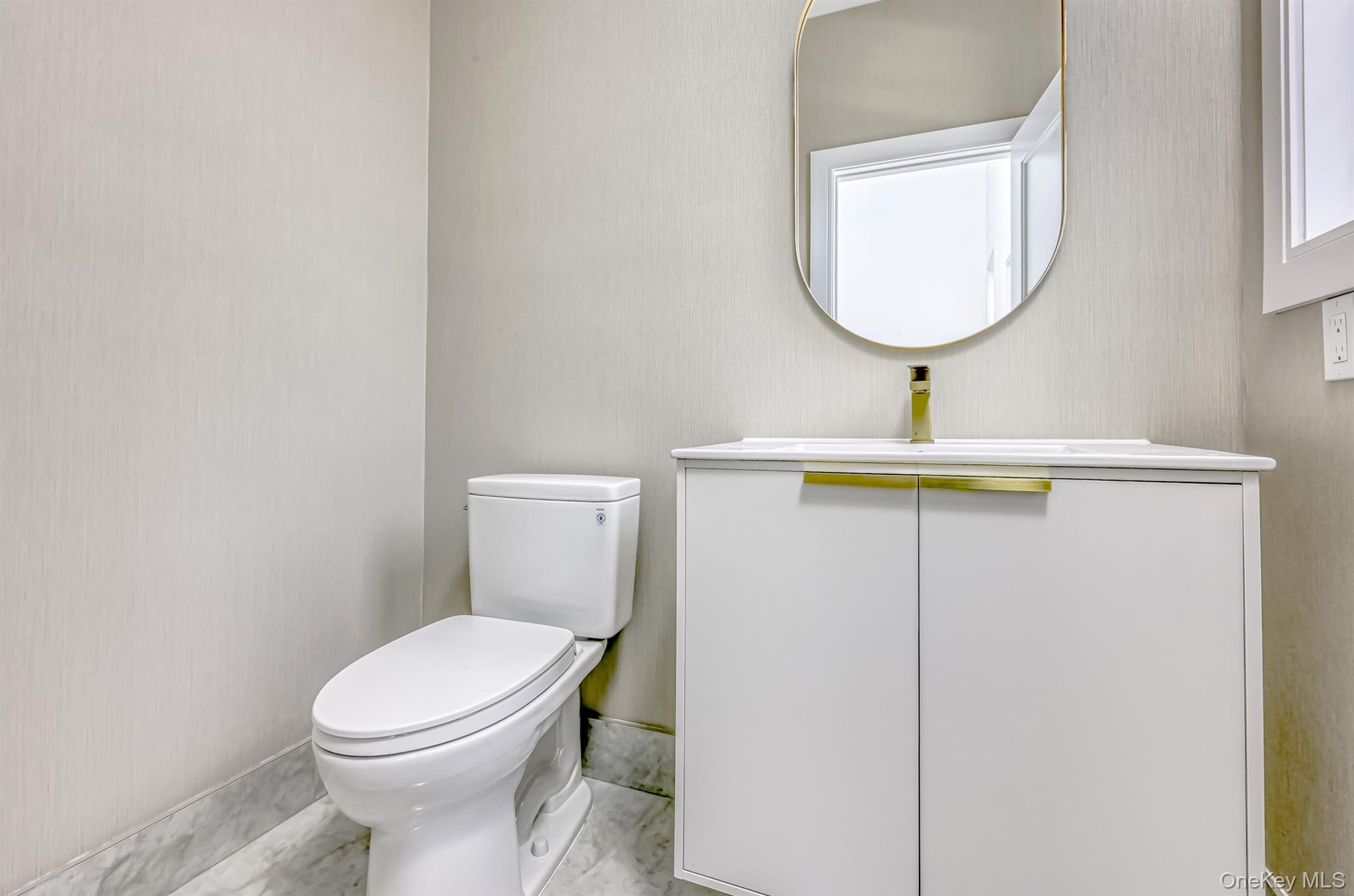 16 Silverwood Circle, Suffern, NY 10901