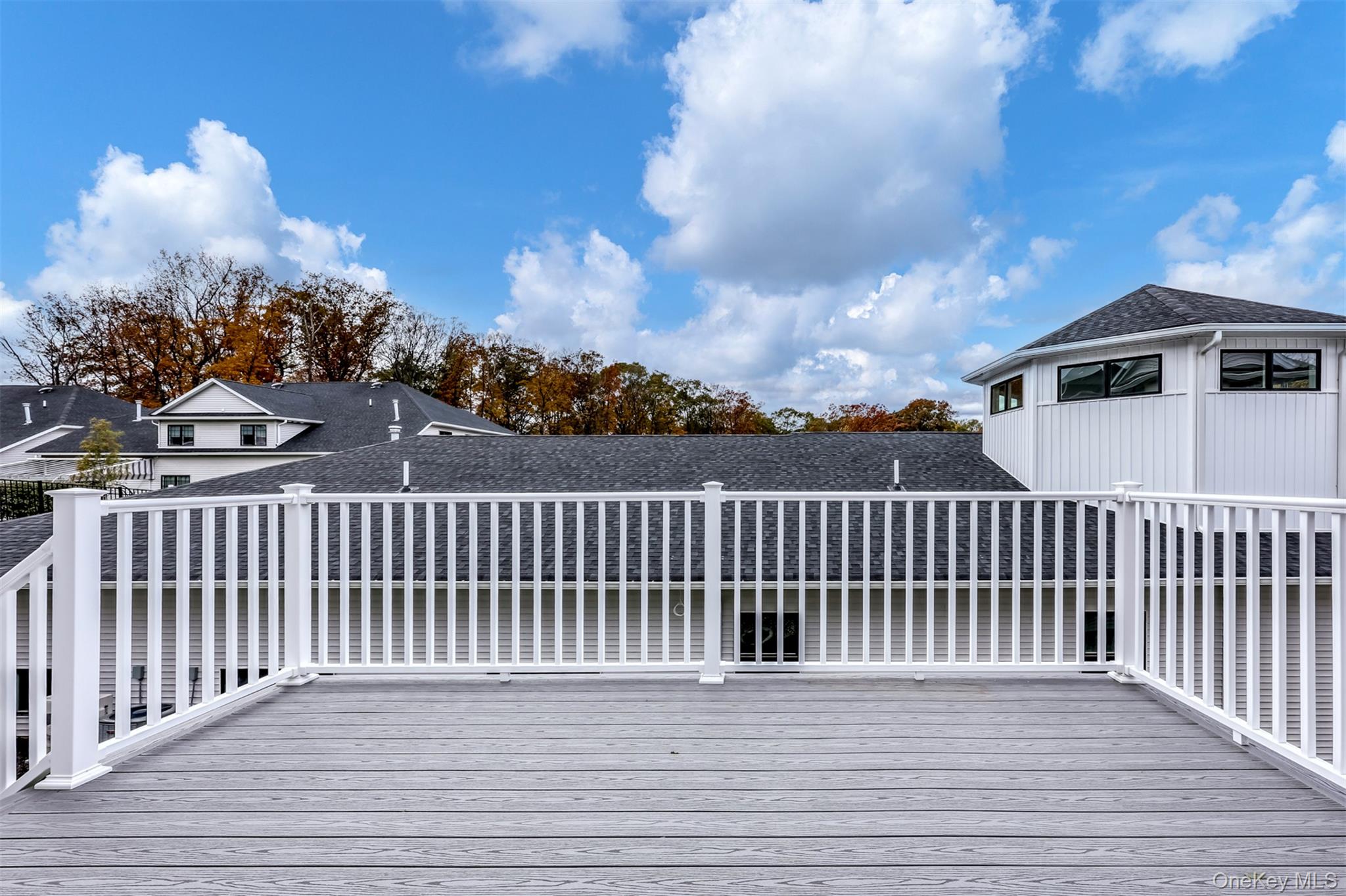 16 Silverwood Circle, Suffern, NY 10901