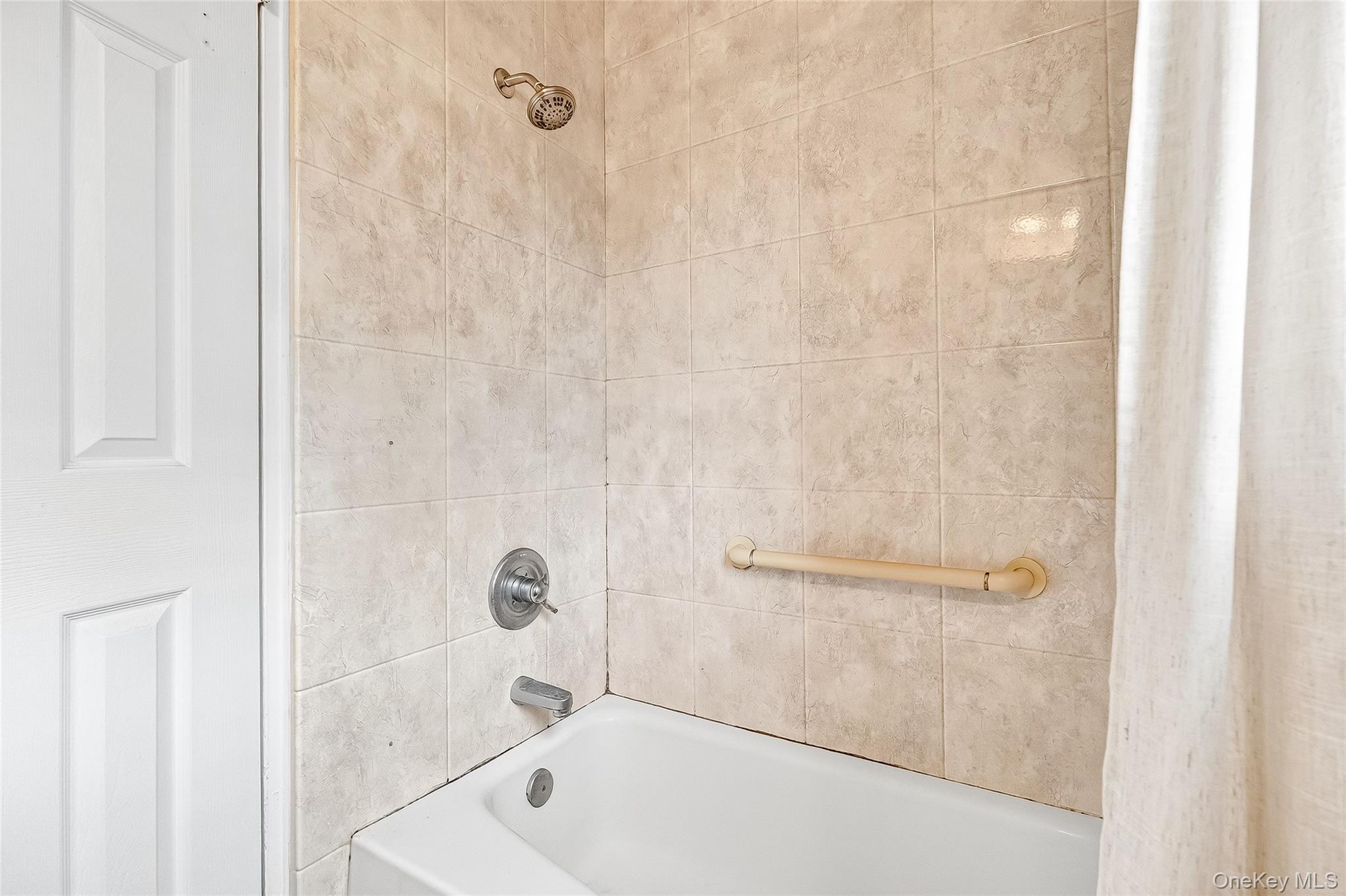 4 Danbury Court # 1306, Suffern, NY 10901