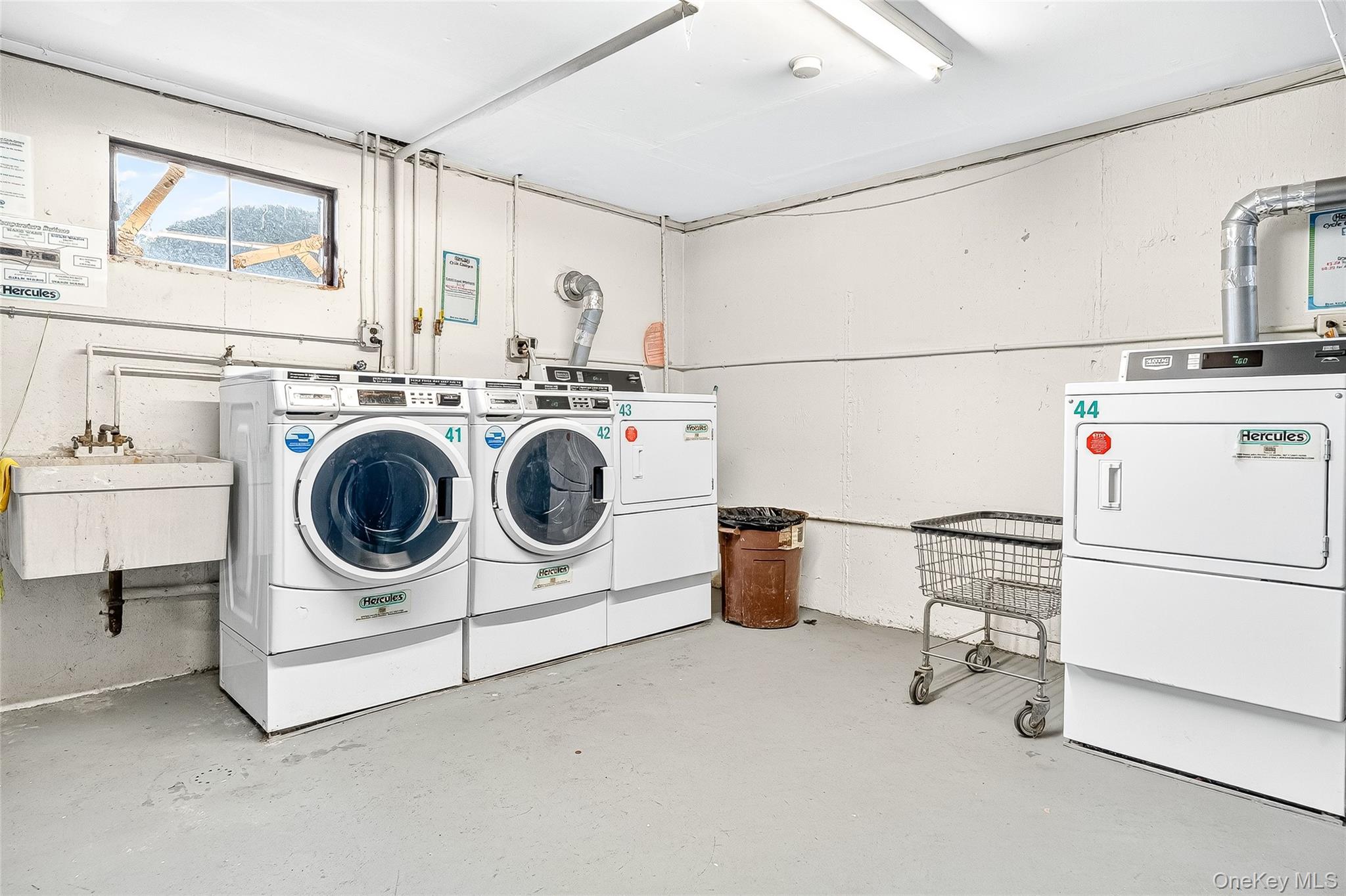 4 Danbury Court # 1306, Suffern, NY 10901