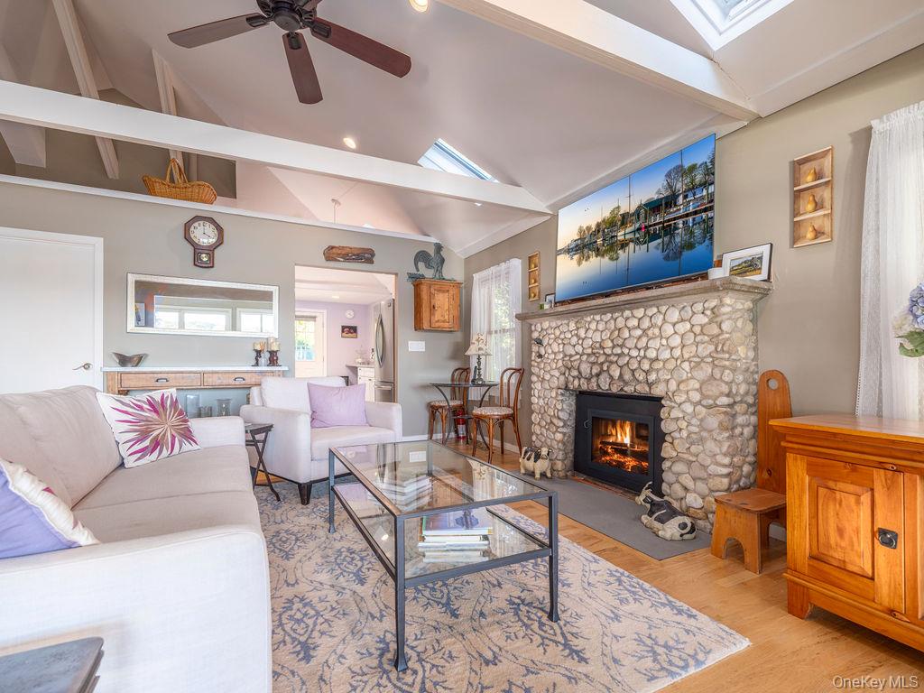 1020 Ruch Lane, Southold, NY 11971