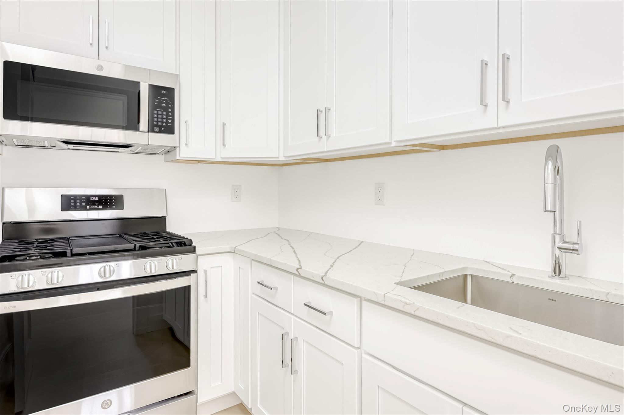 28 Silverwood Circle, Suffern, NY 10901