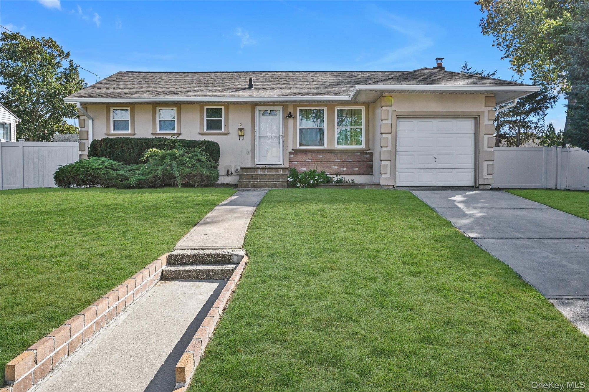 16 E Chestnut Street, Central Islip, NY 11722