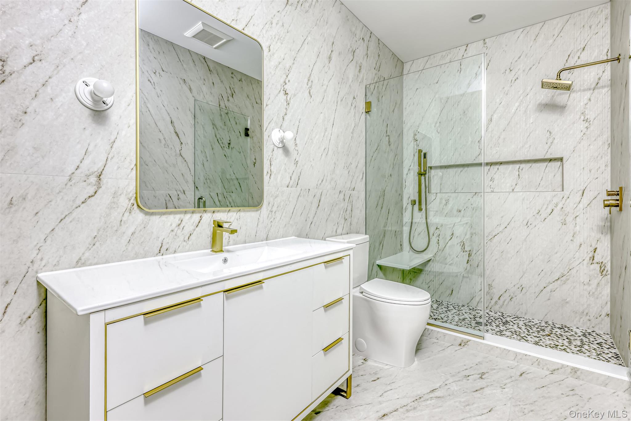 38 Silverwood Circle, Suffern, NY 10901