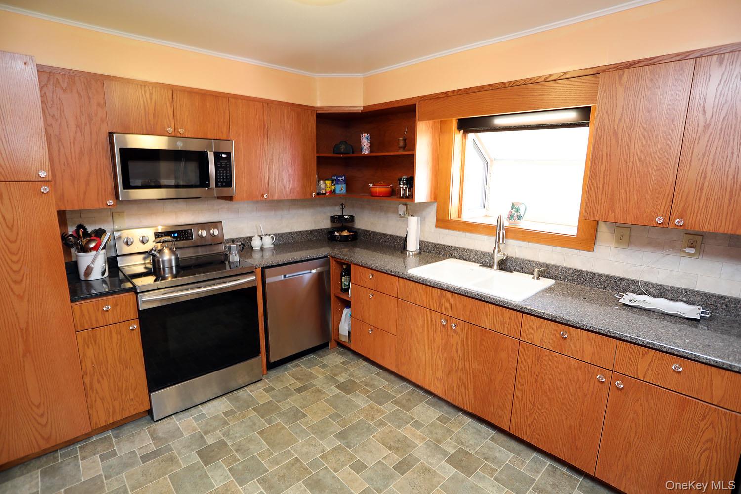 31 Erlemann Road, Jeffersonville, NY 12748