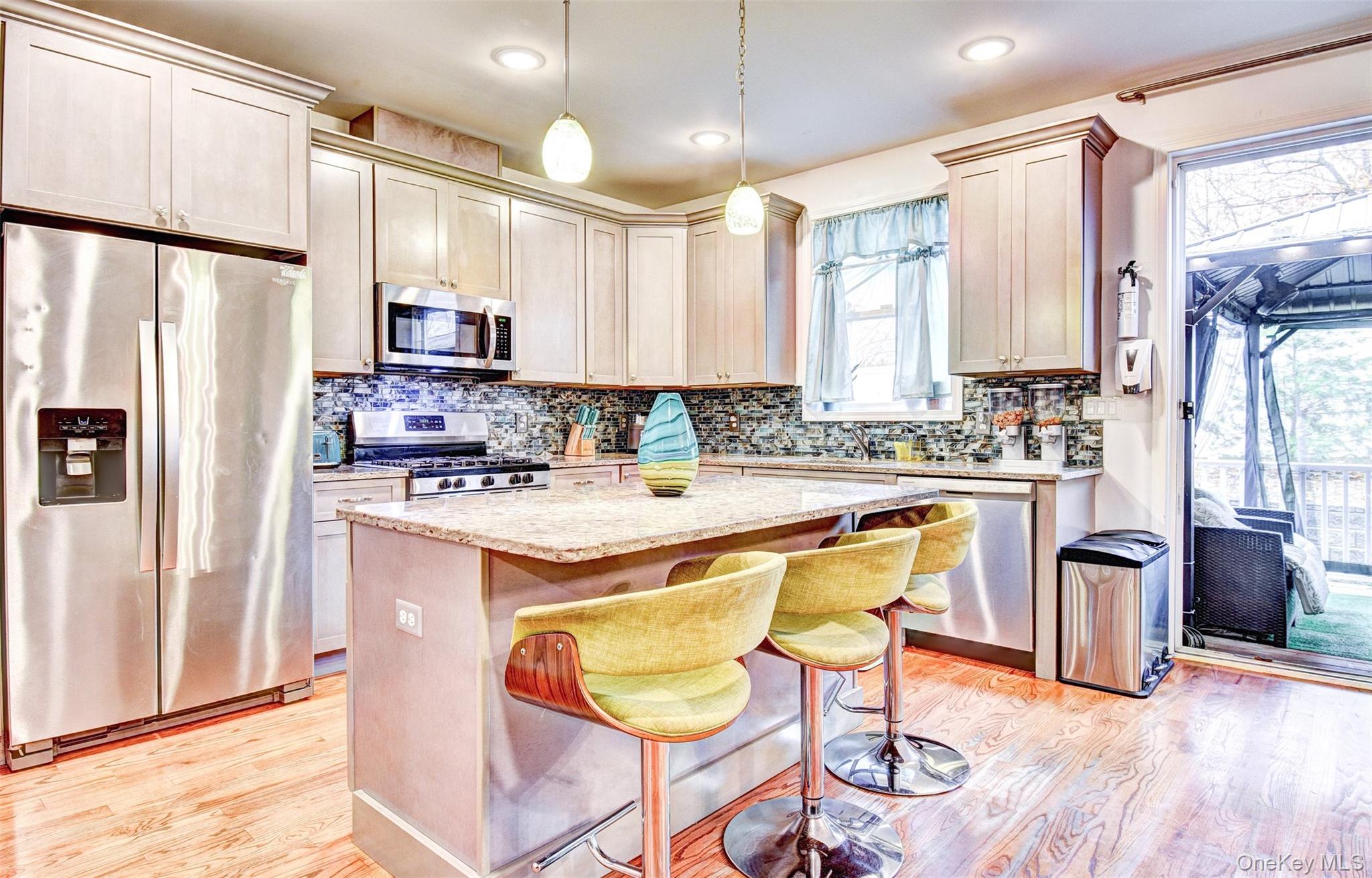 17 Magnolia Park Road, Middletown, NY 10940