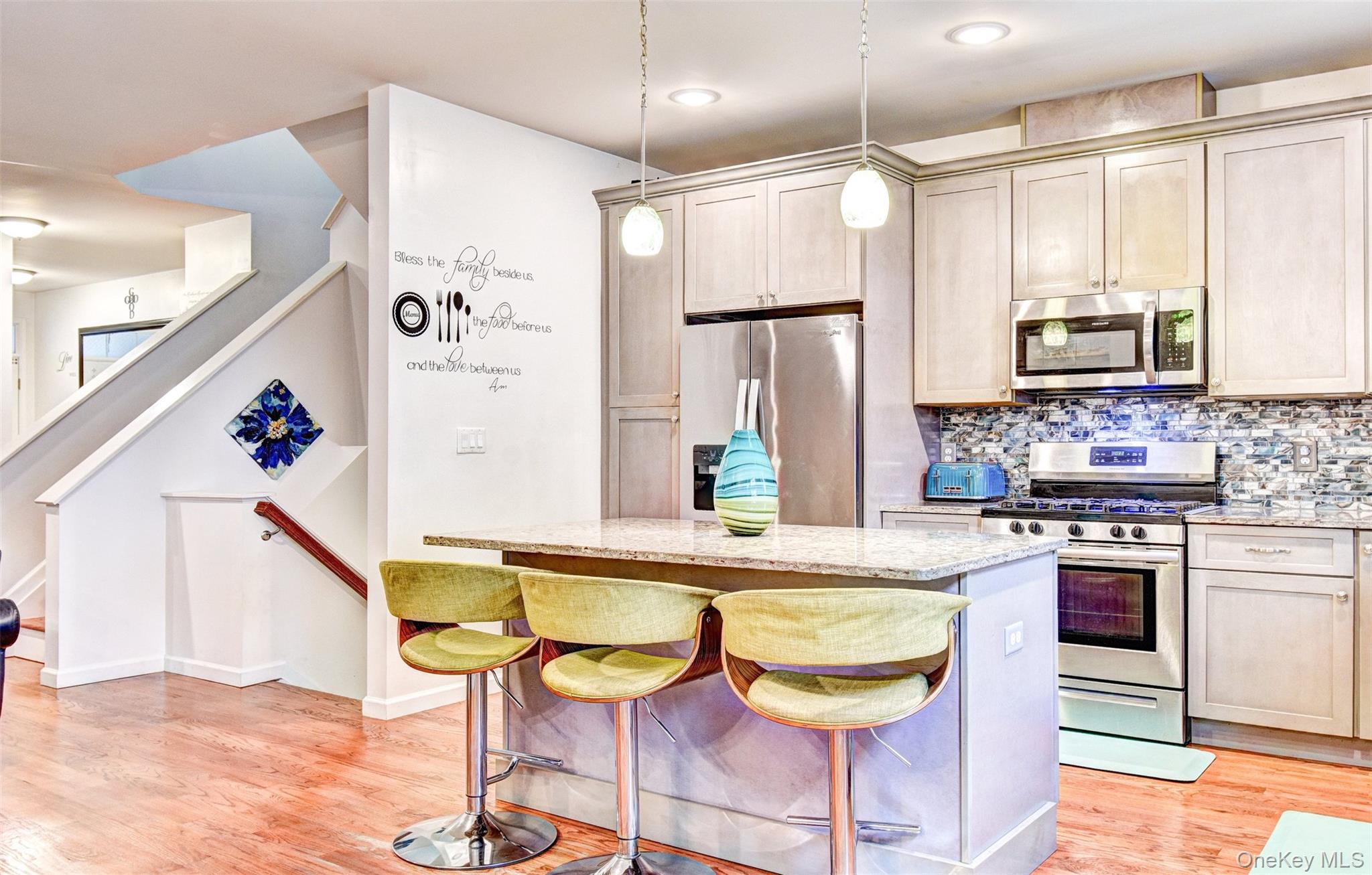 17 Magnolia Park Road, Middletown, NY 10940