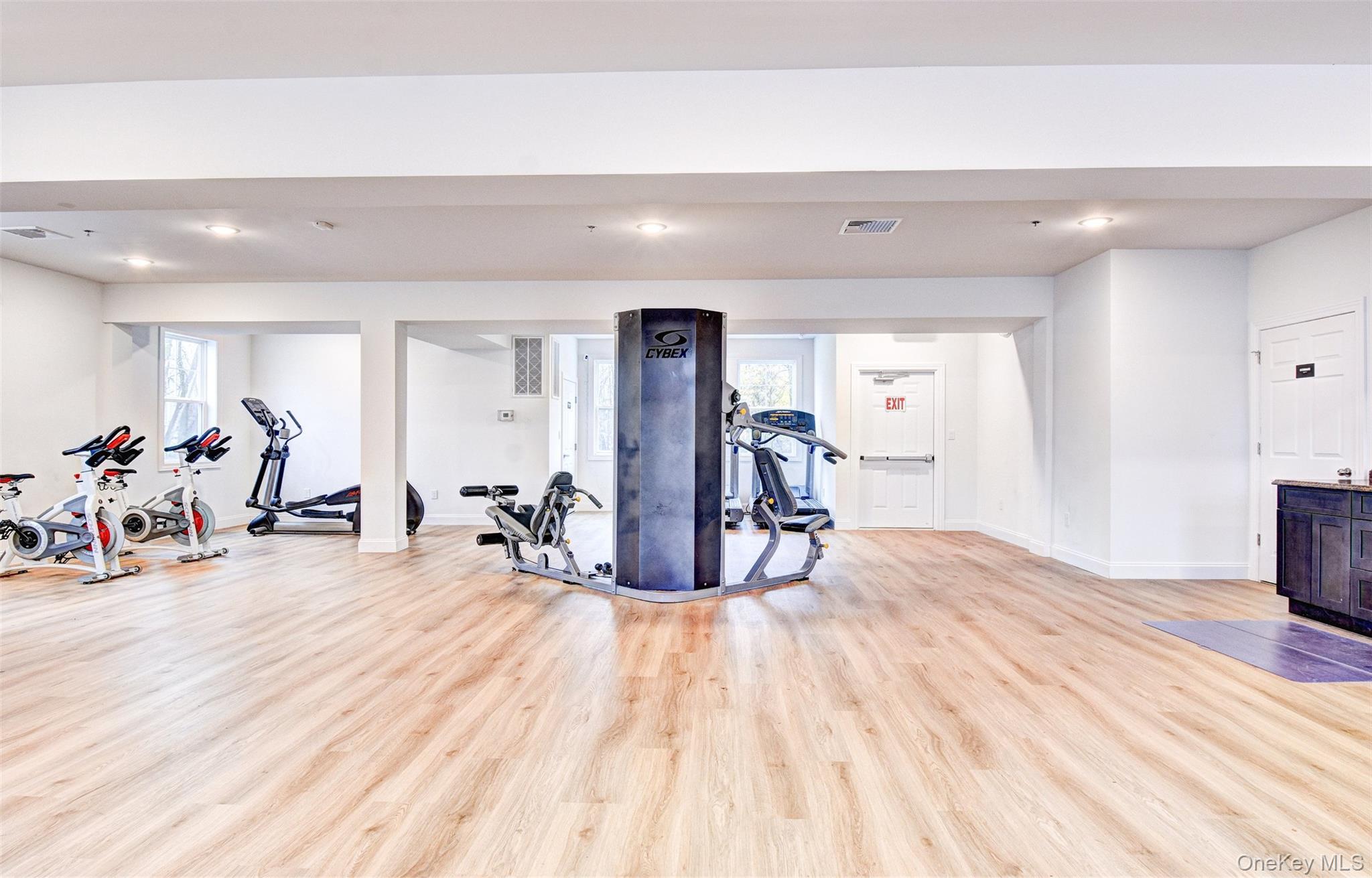 17 Magnolia Park Road, Middletown, NY 10940