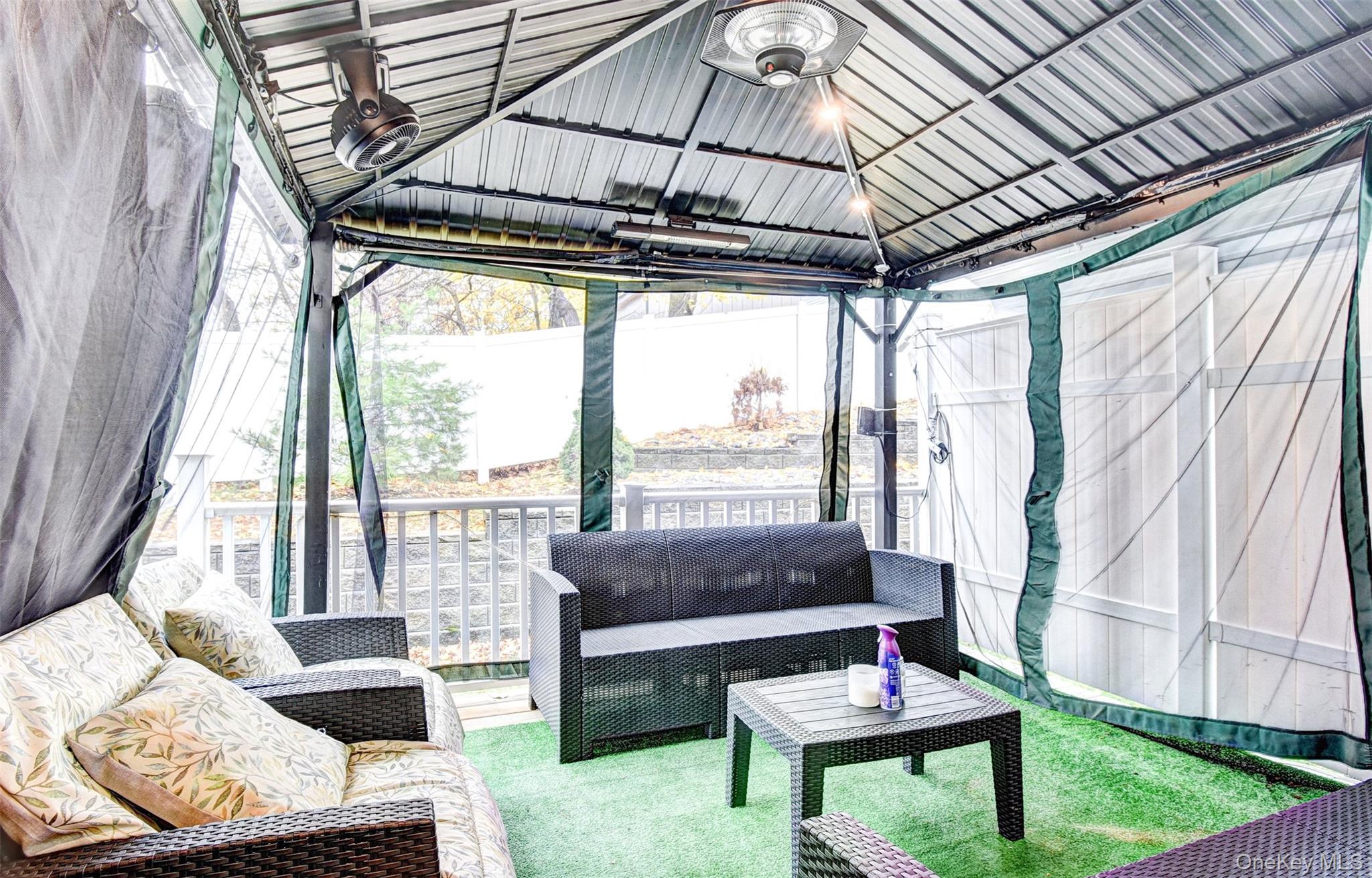 17 Magnolia Park Road, Middletown, NY 10940