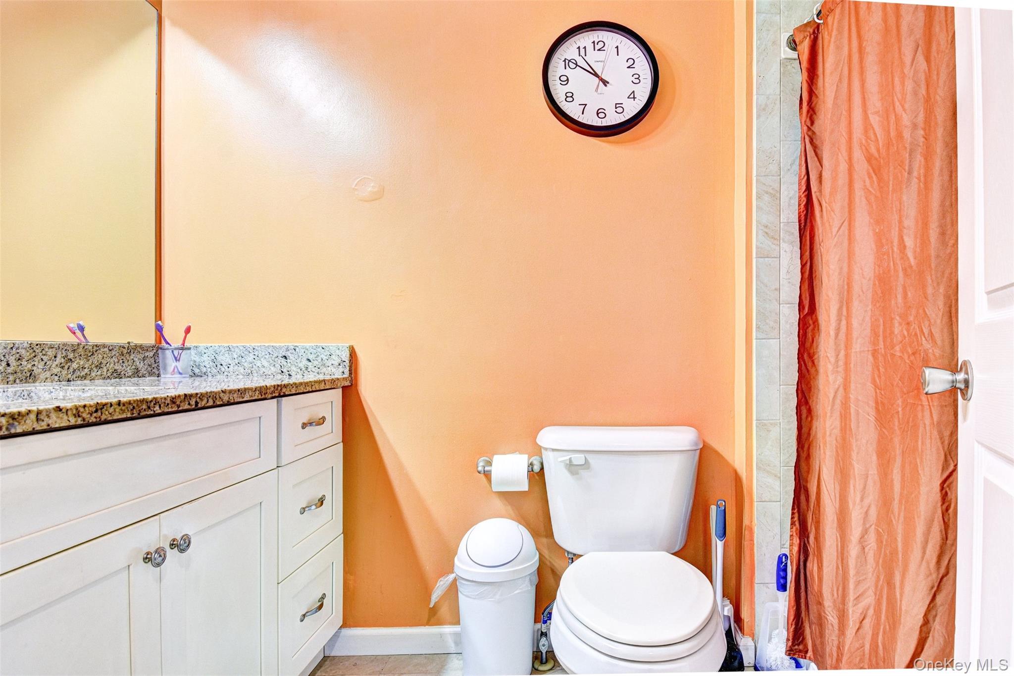 17 Magnolia Park Road, Middletown, NY 10940