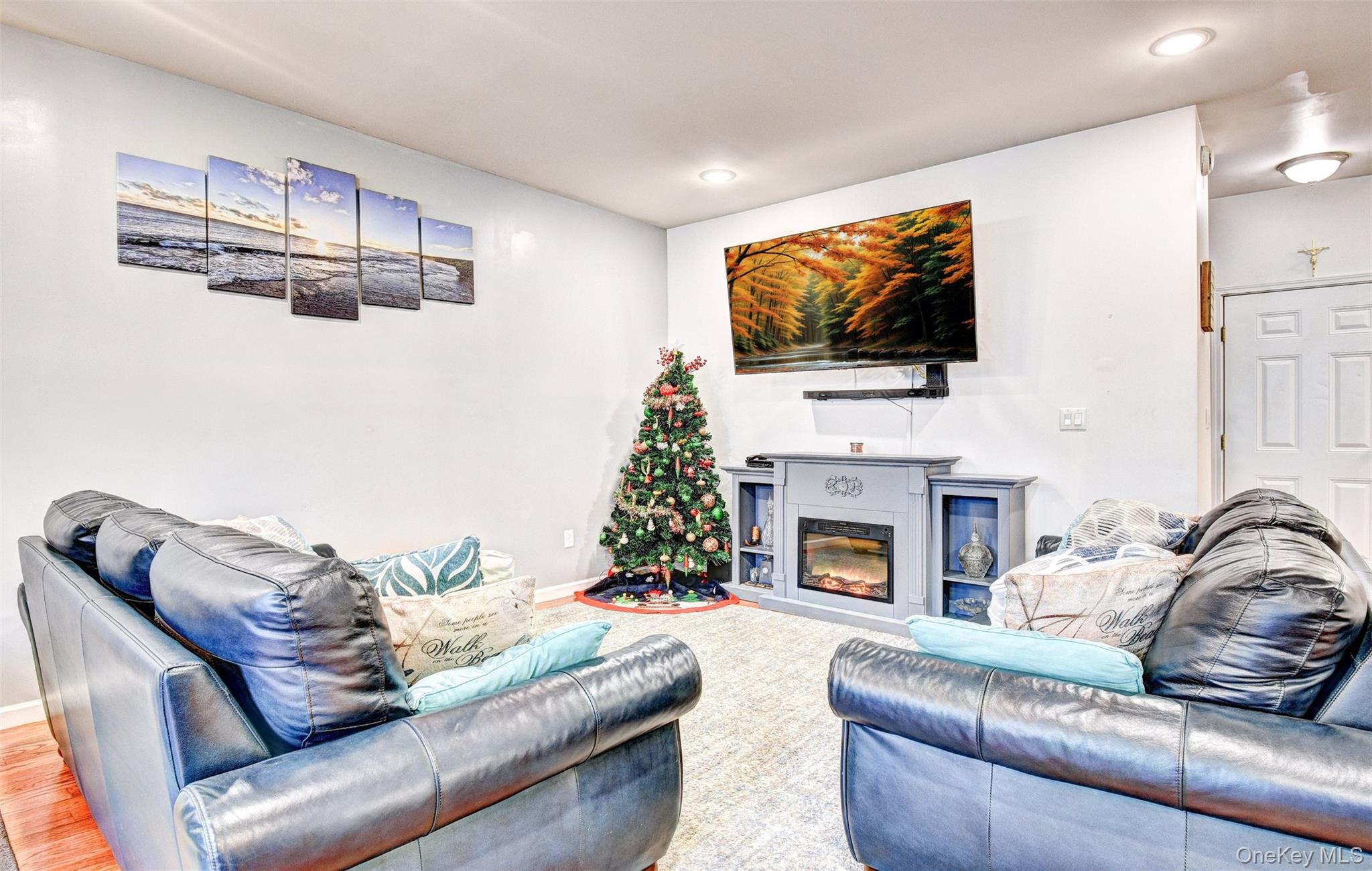 17 Magnolia Park Road, Middletown, NY 10940