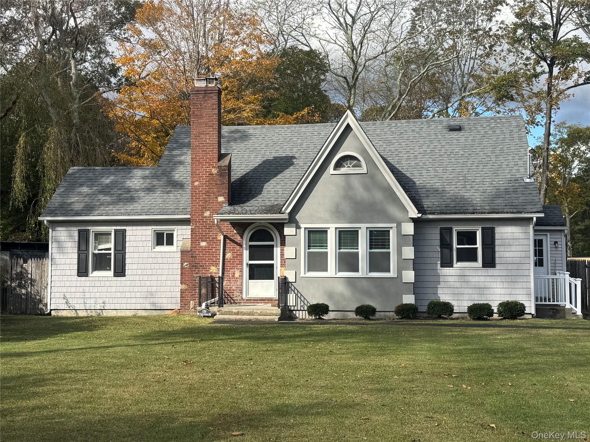 124 Mount Sinai Coram Road, Coram, NY 11727