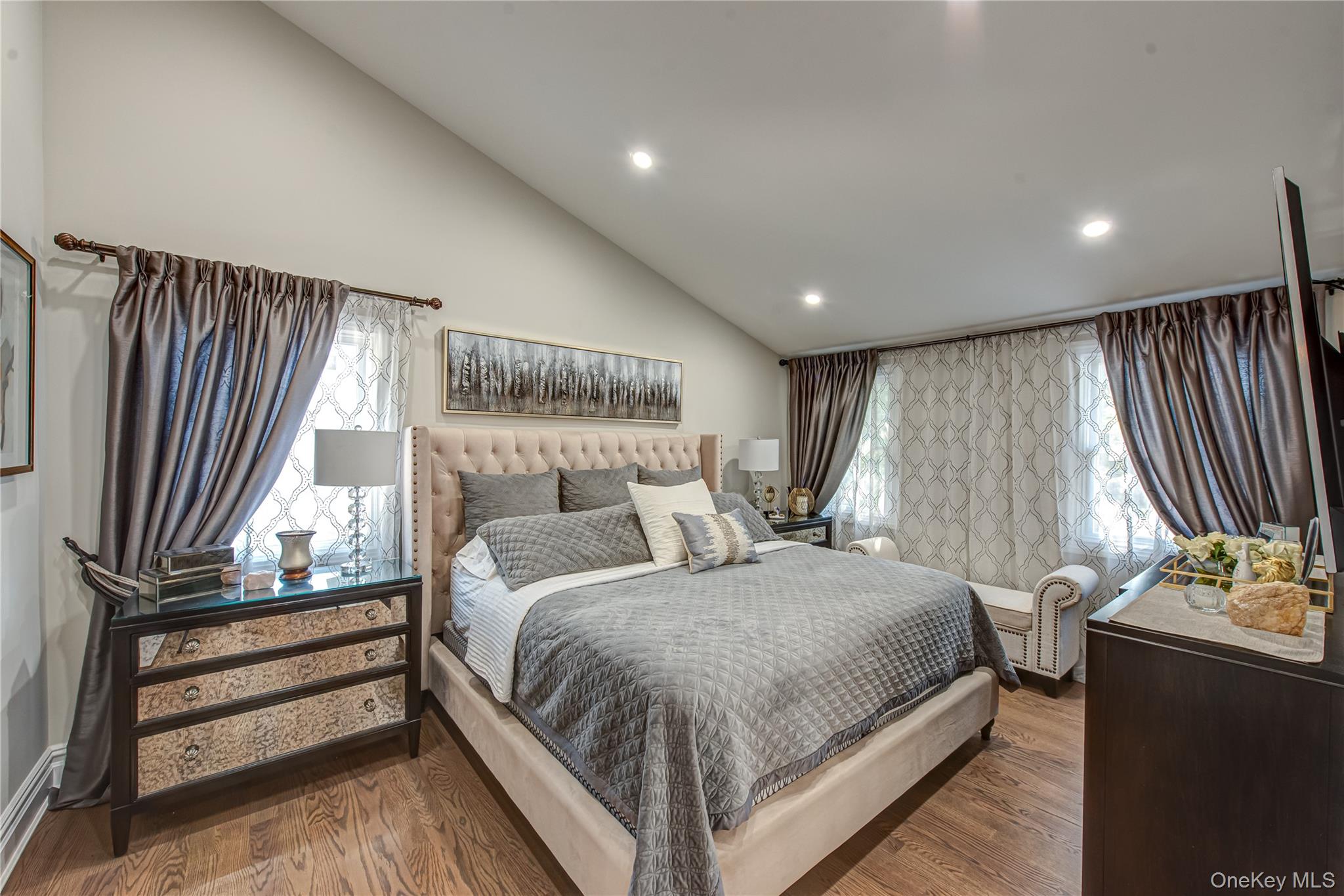 10 Dewey Road, Commack, NY 11725