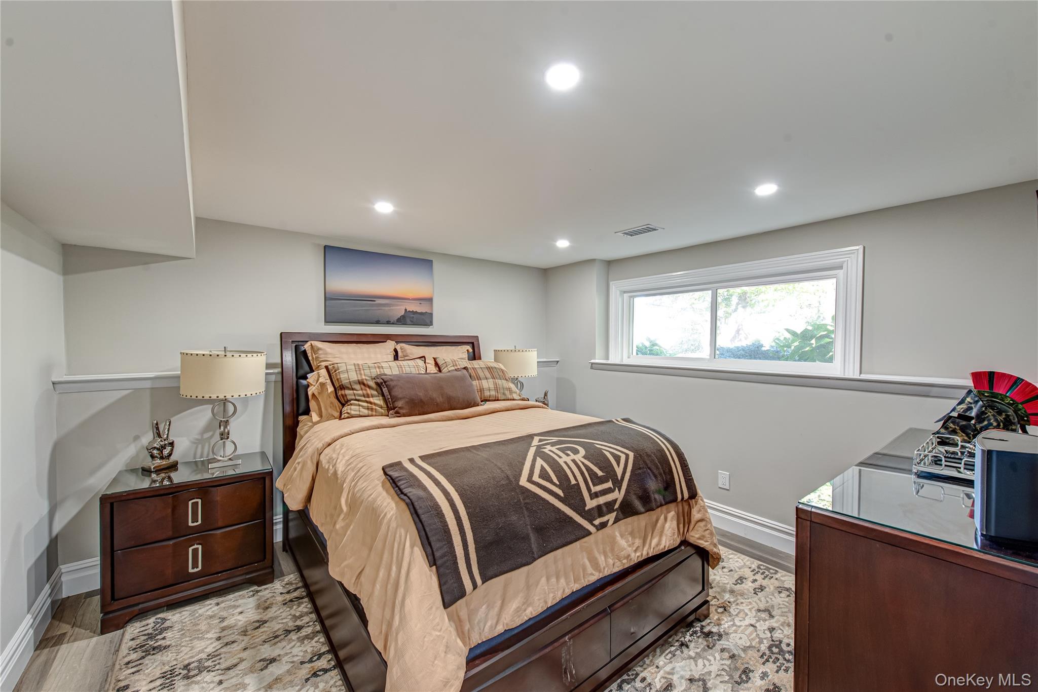 10 Dewey Road, Commack, NY 11725