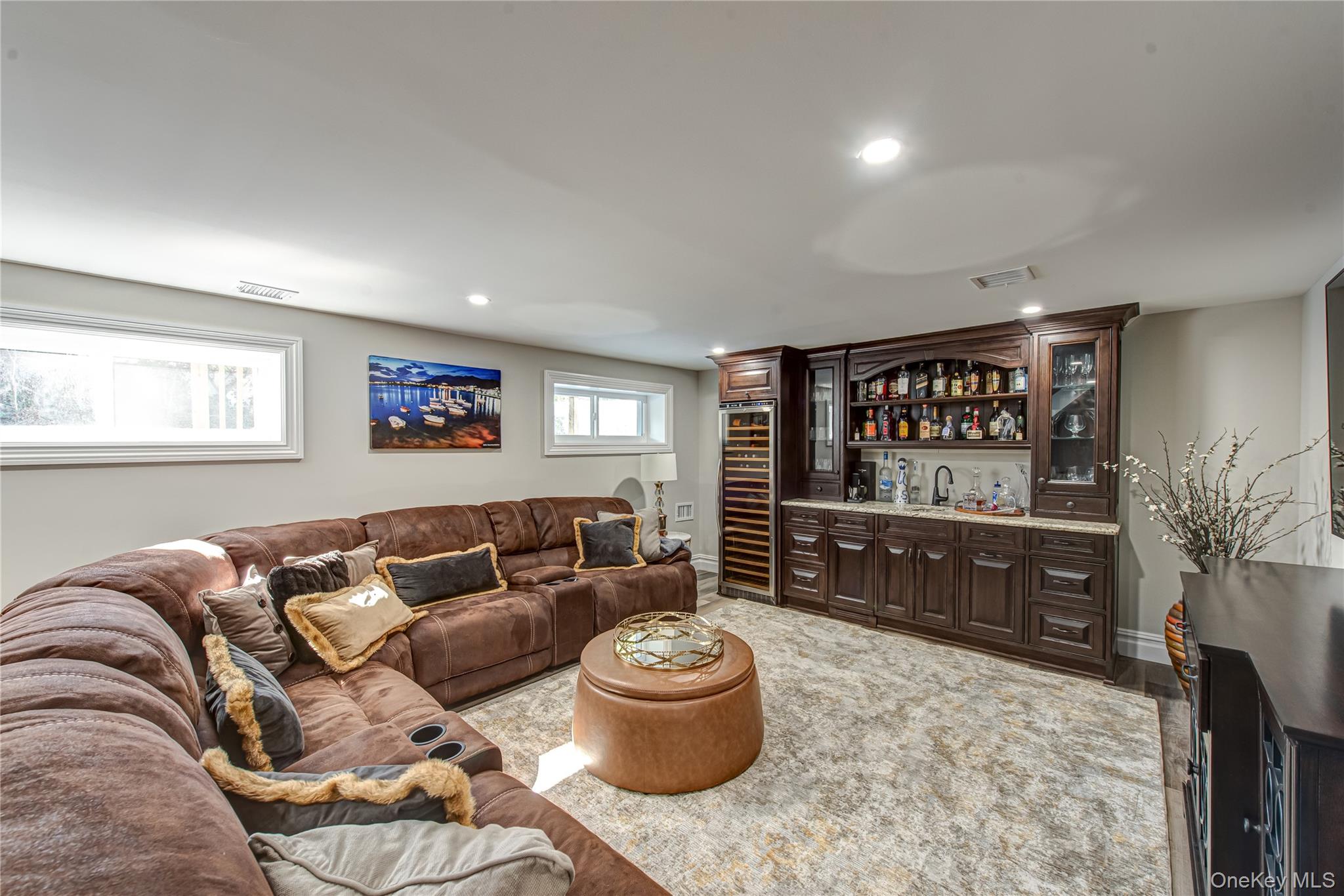 10 Dewey Road, Commack, NY 11725