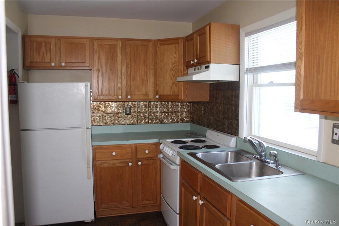 69 Academy Street # C, Poughkeepsie, NY 12601