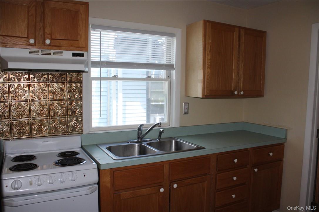 69 Academy Street # C, Poughkeepsie, NY 12601