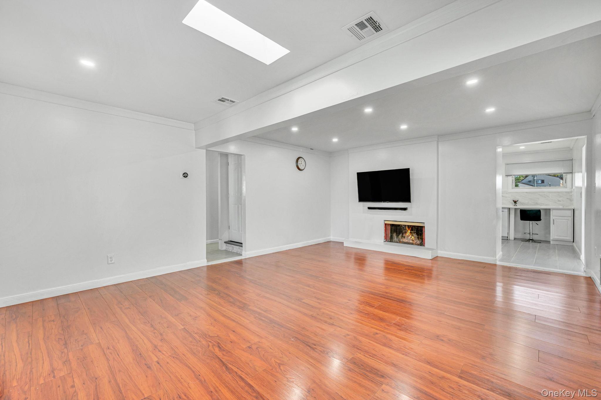 26 Sky Lane, Levittown, NY 11756