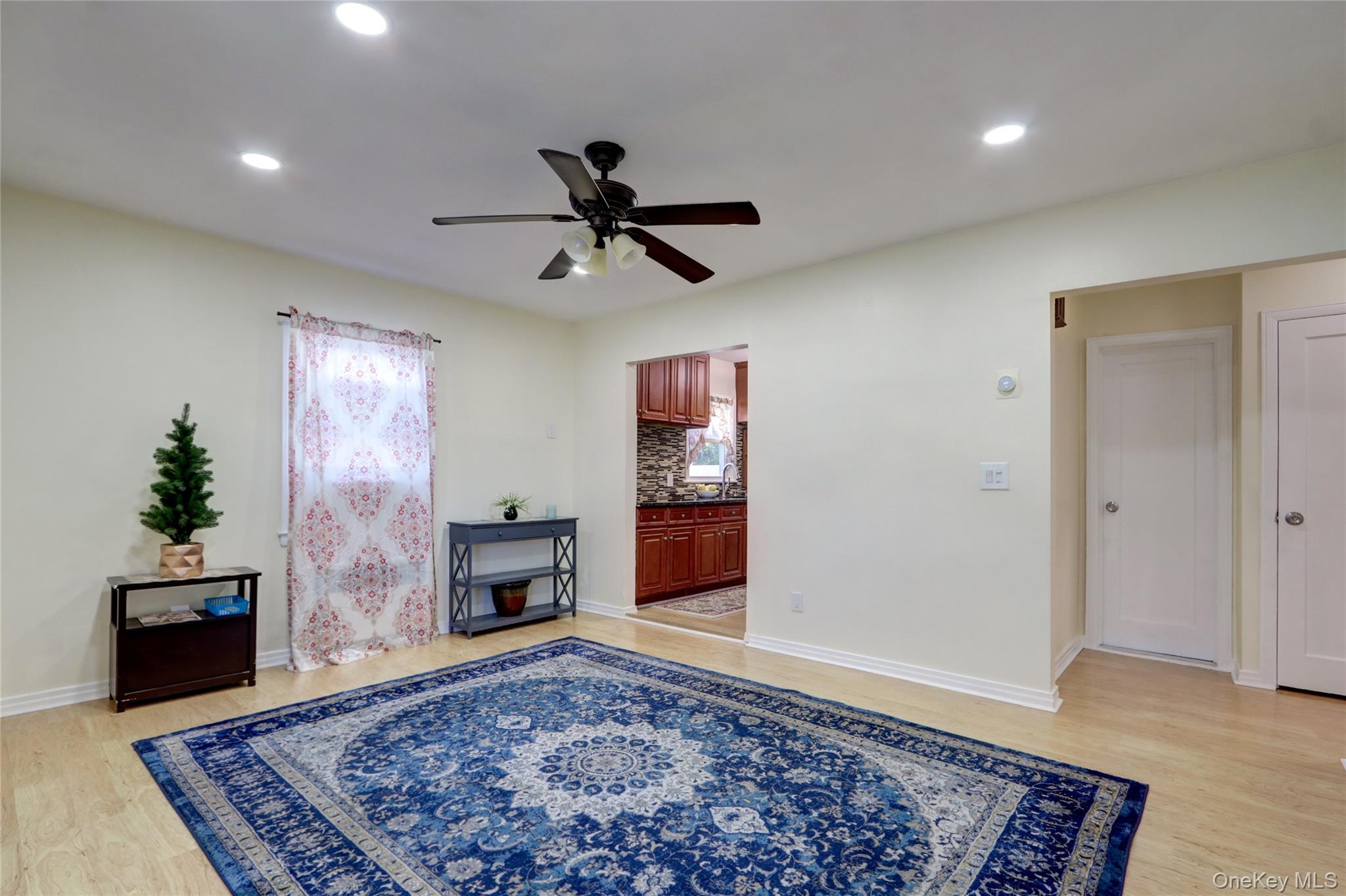 131 Peninsula Boulevard, Valley Stream, NY 11581