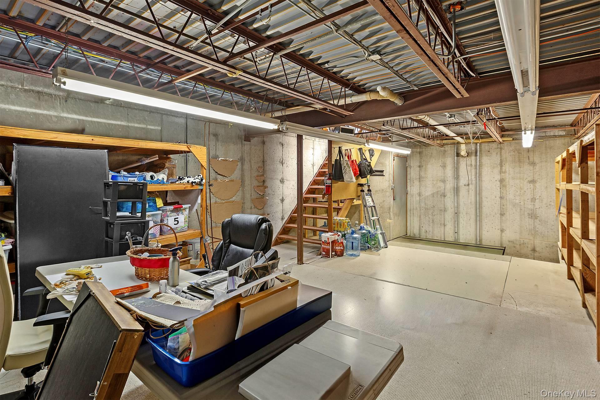 2393 Montauk Highway, Bridgehampton, NY 11932