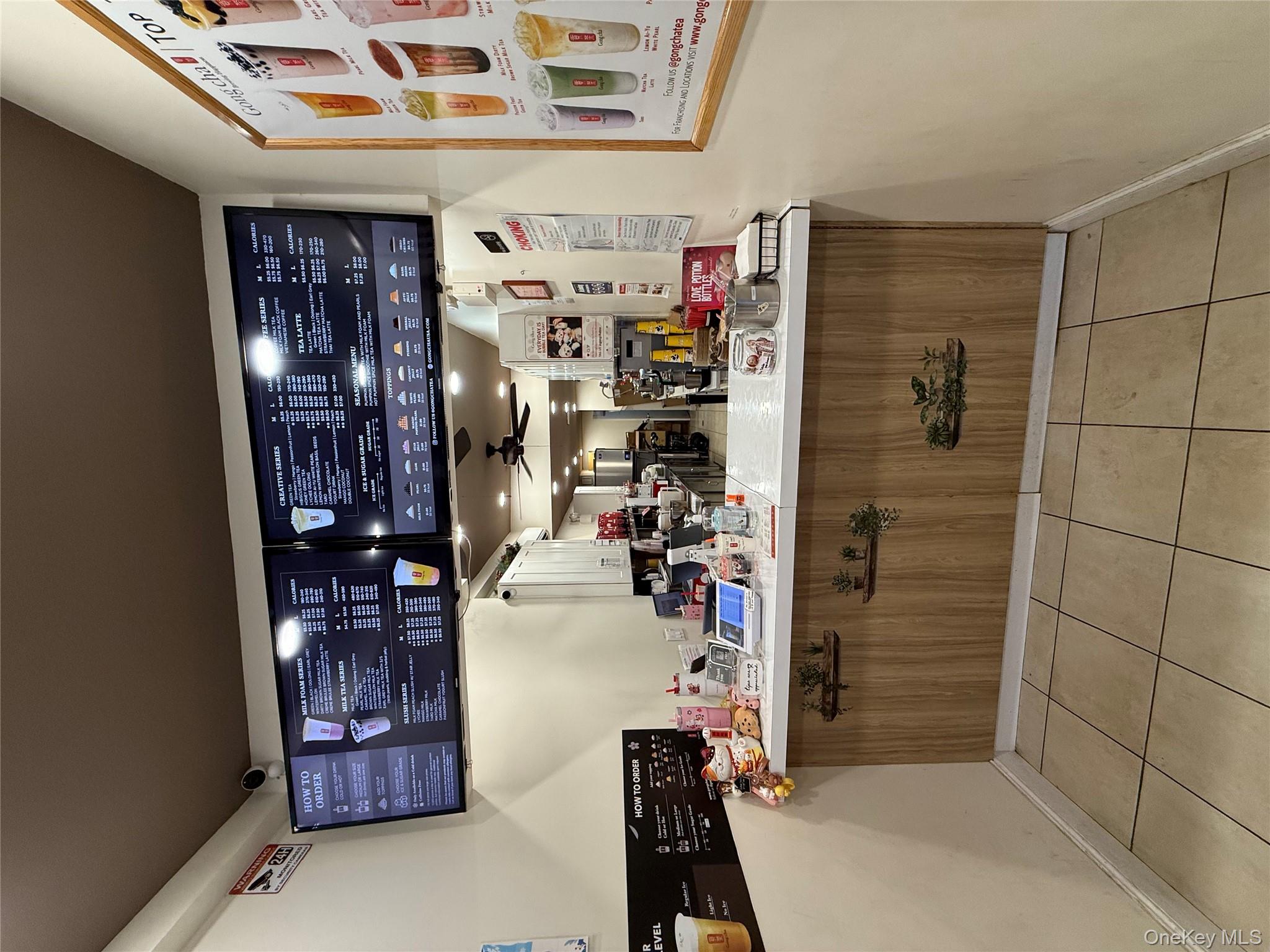 108 Meserole Ave, Brooklyn, NY 11222