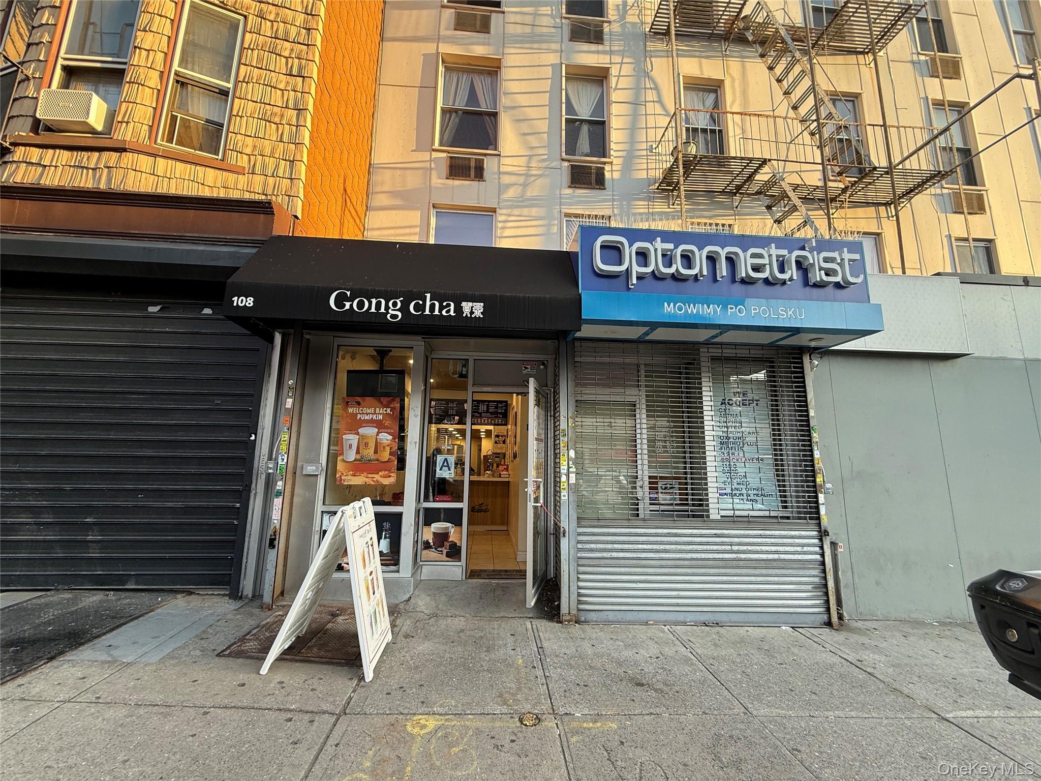 108 Meserole Ave, Brooklyn, NY 11222