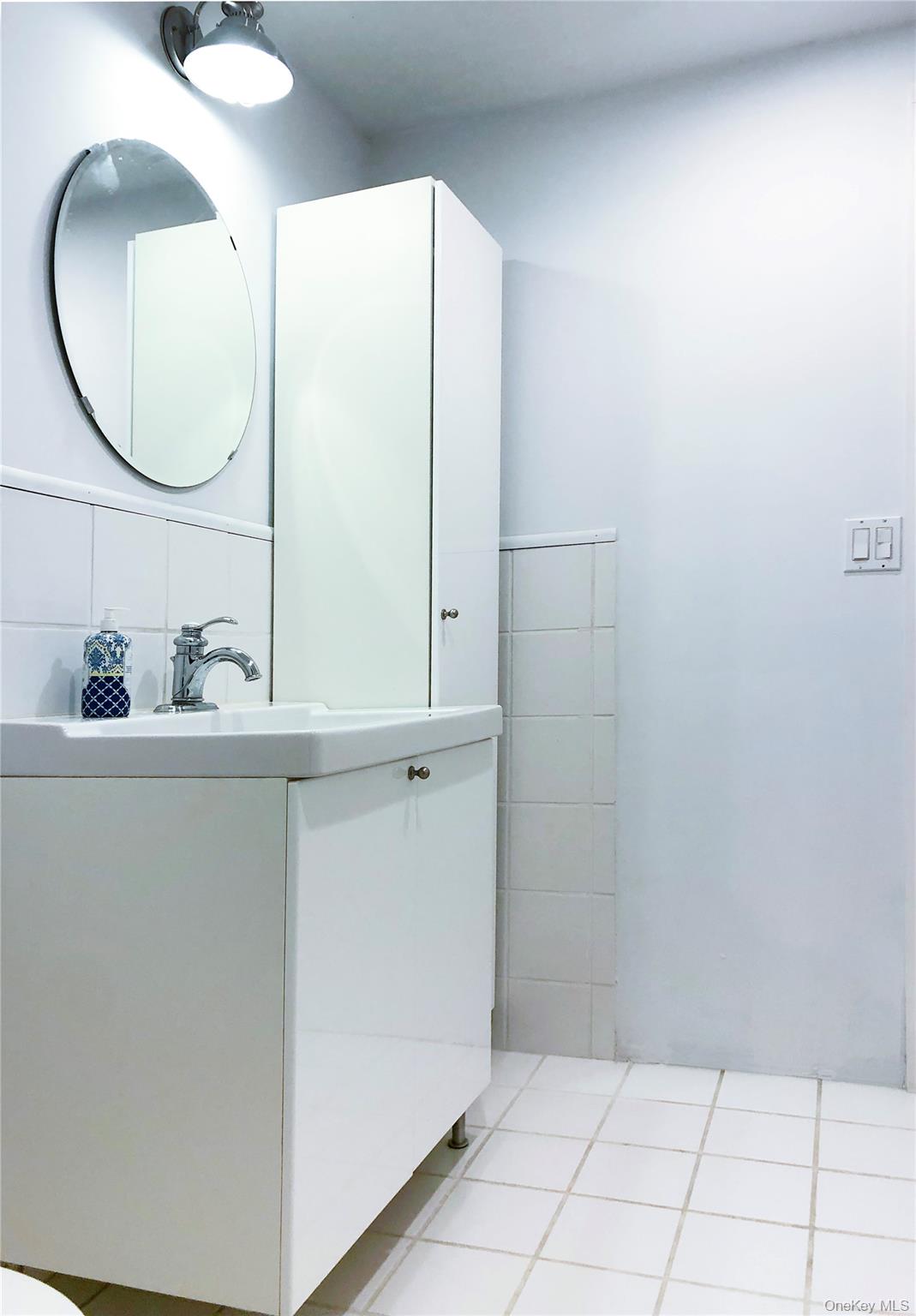 461 White Schoolhouse Road, Rhinebeck, NY 12572