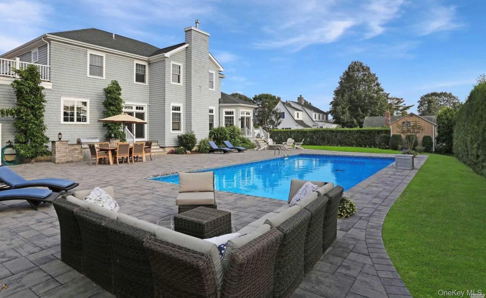 43 Shore Road, Remsenburg, NY 11960