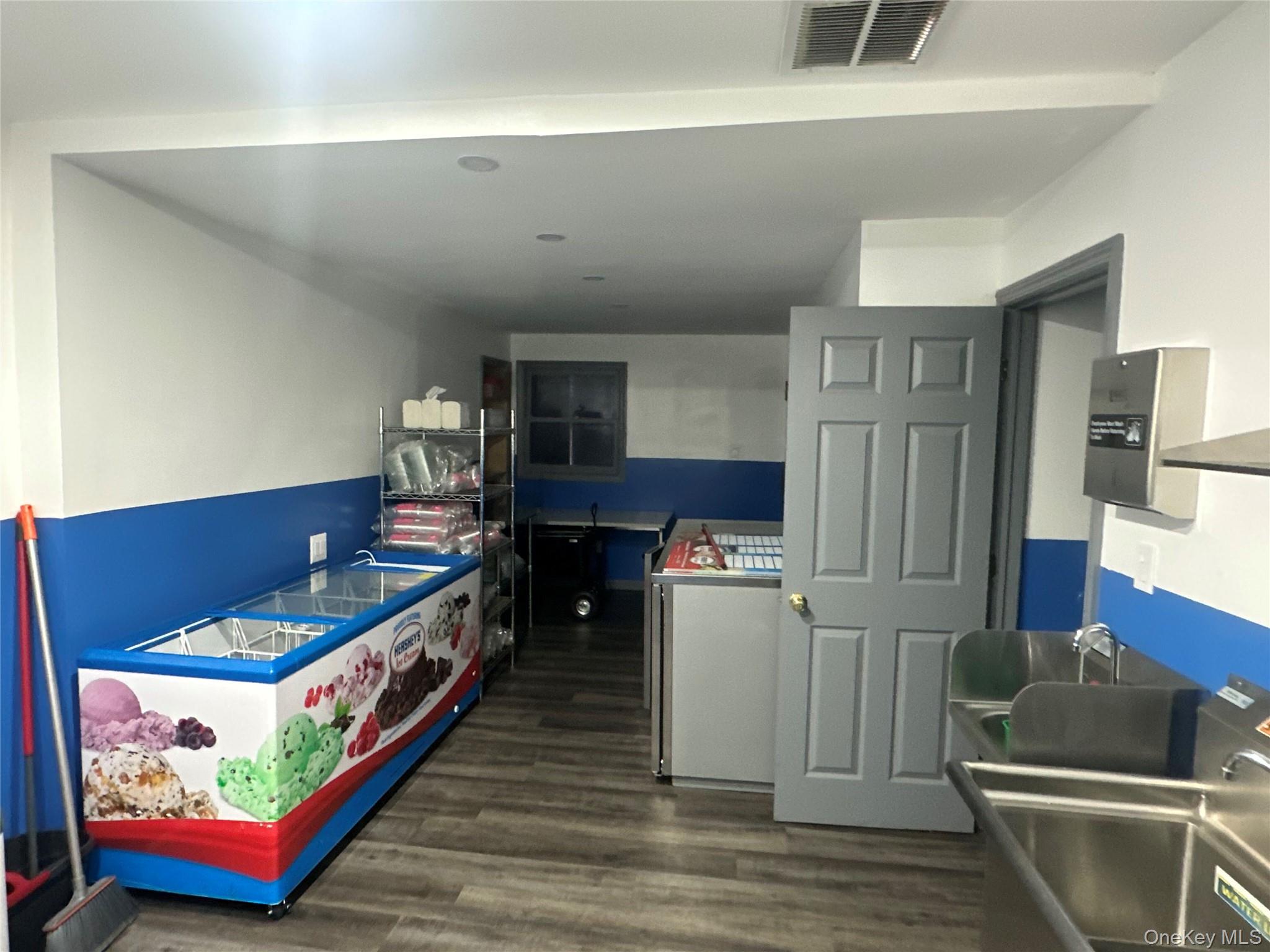 80 Delevan St, Brooklyn, NY 11231