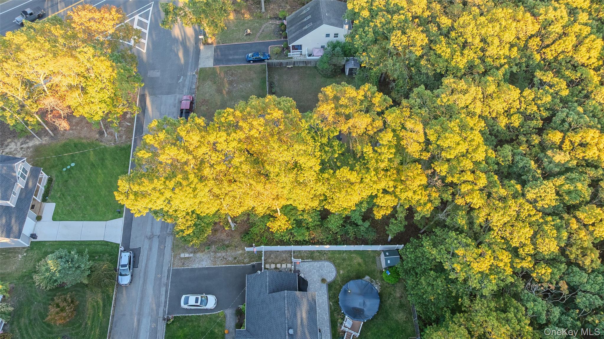 Arlington St, Patchogue, NY 11772