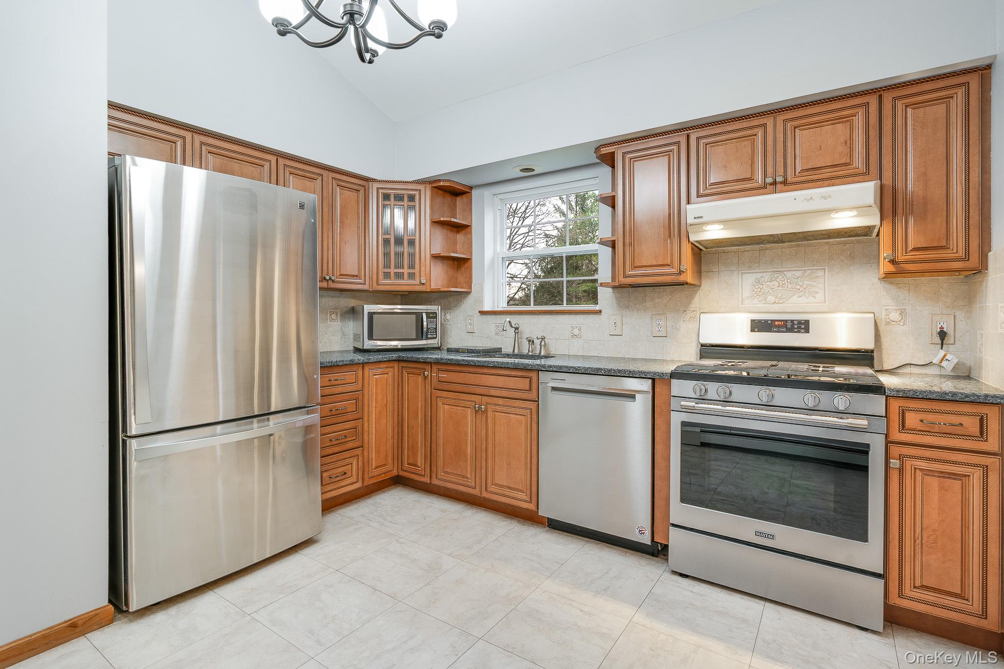 1 Mountainview Road, Fishkill, NY 12524