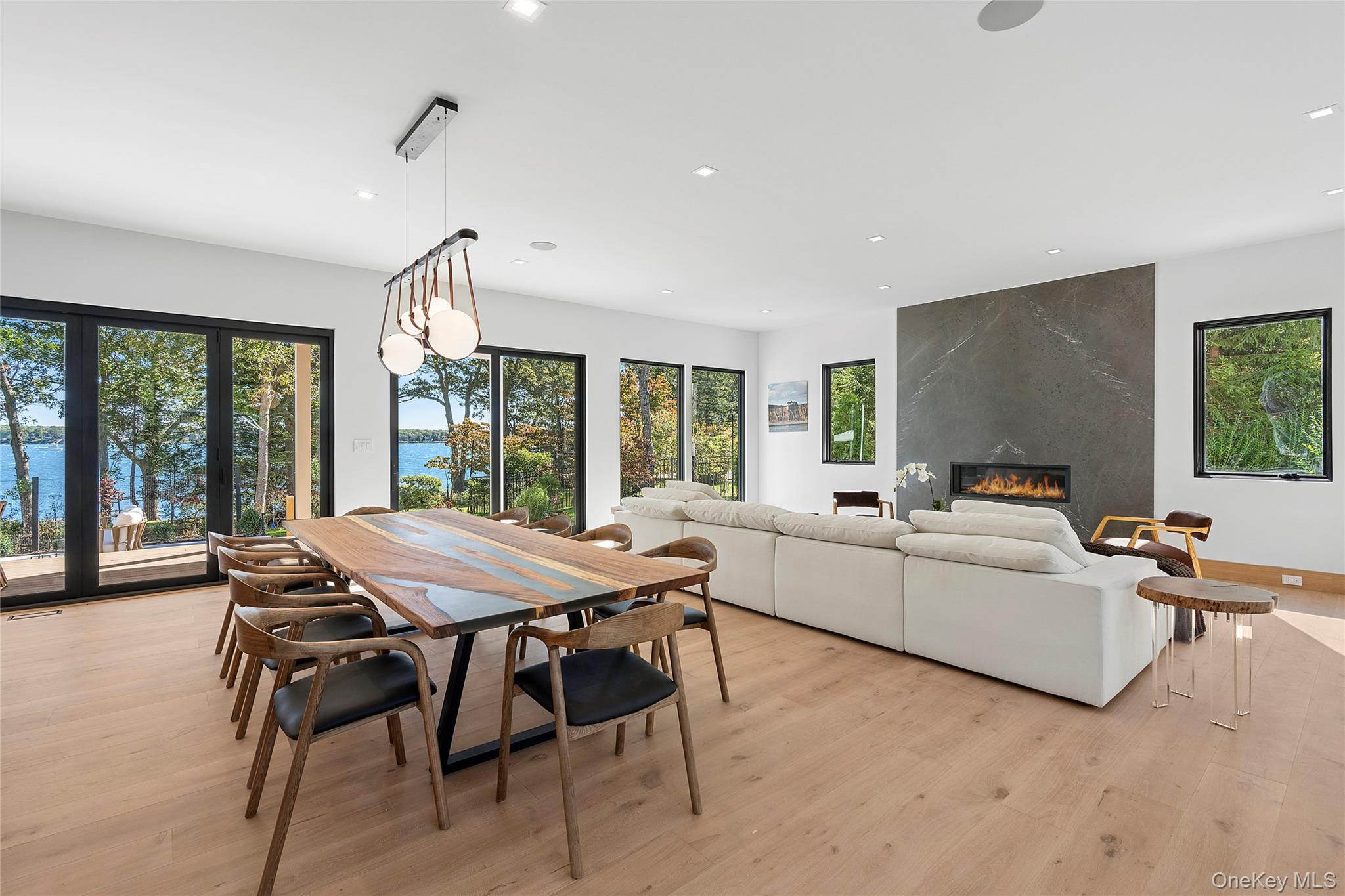 35 Springwood Way, East Hampton, NY 11937