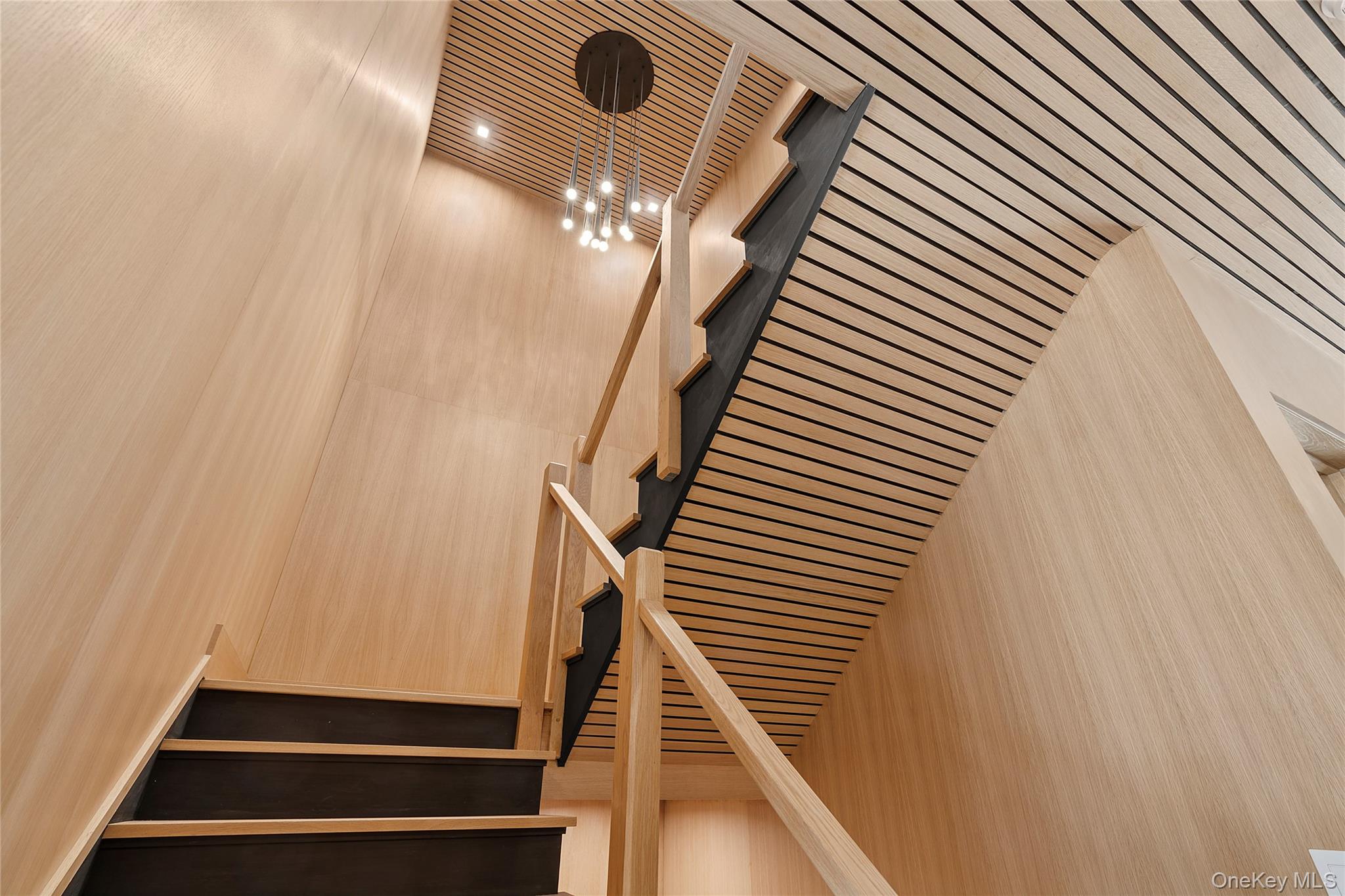 35 Springwood Way, East Hampton, NY 11937