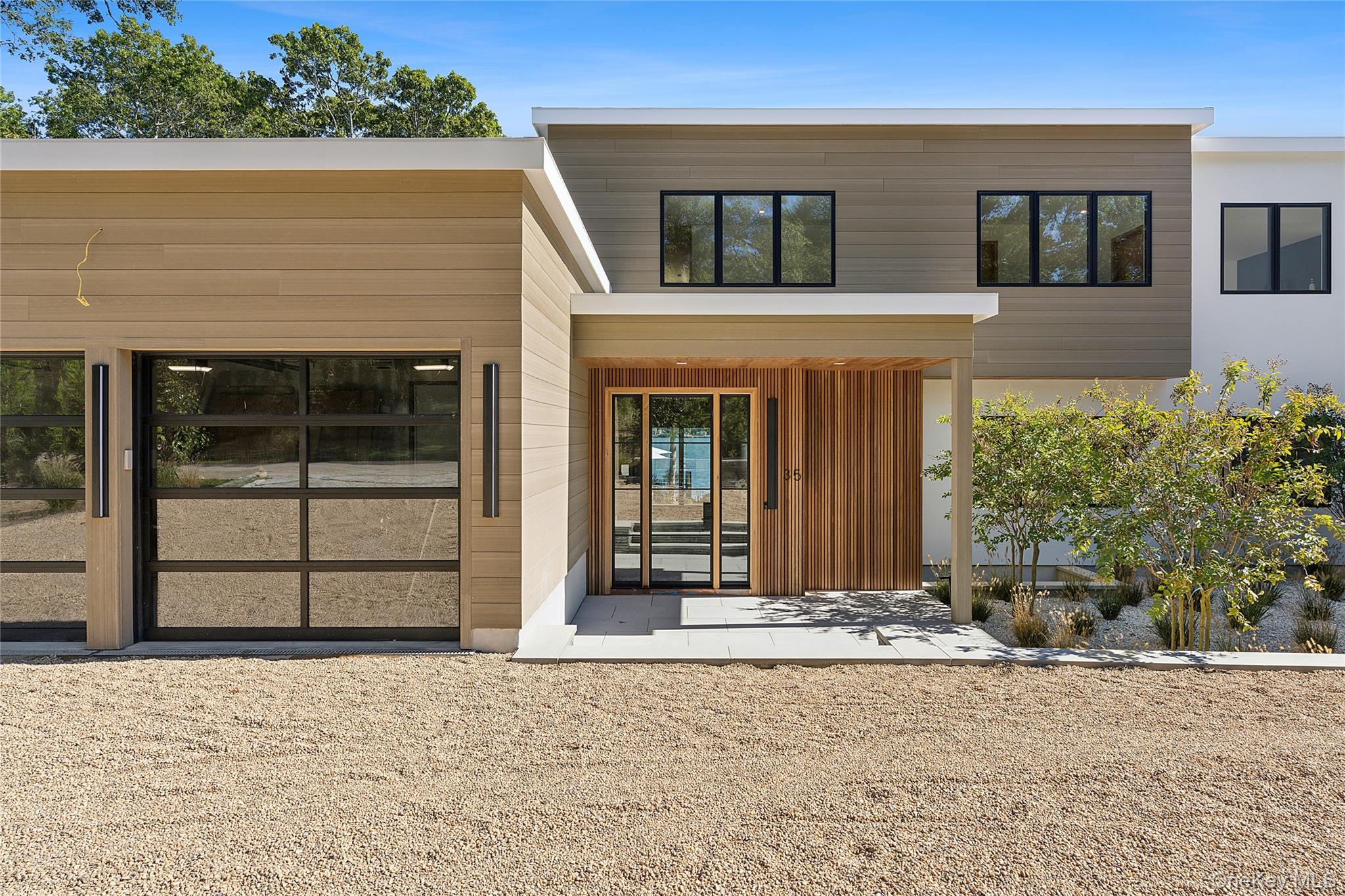 35 Springwood Way, East Hampton, NY 11937