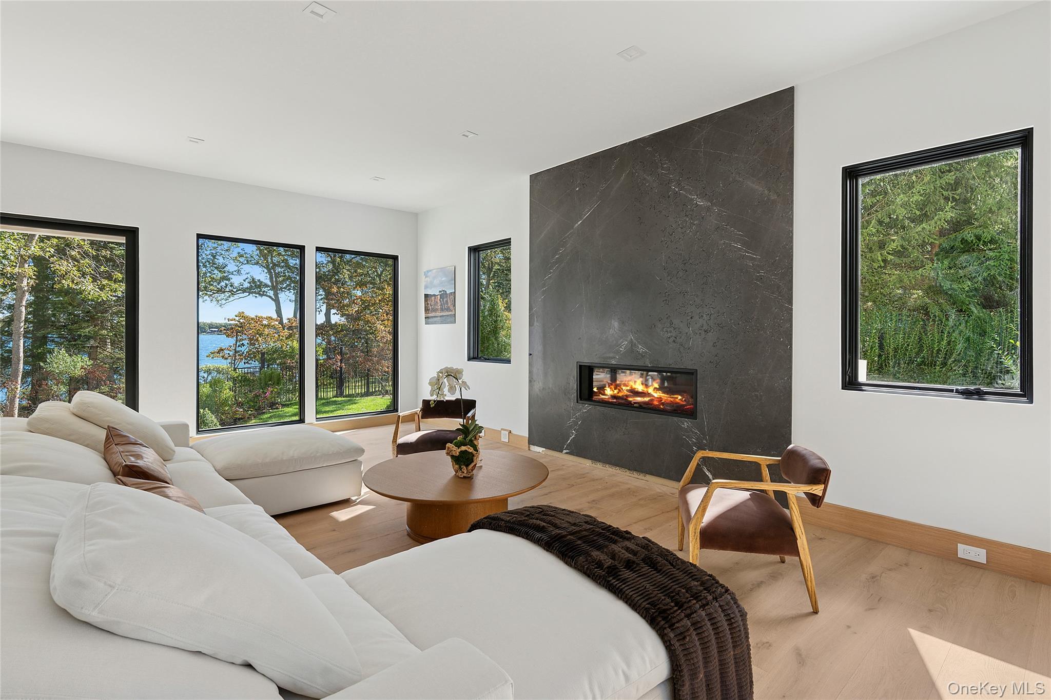 35 Springwood Way, East Hampton, NY 11937