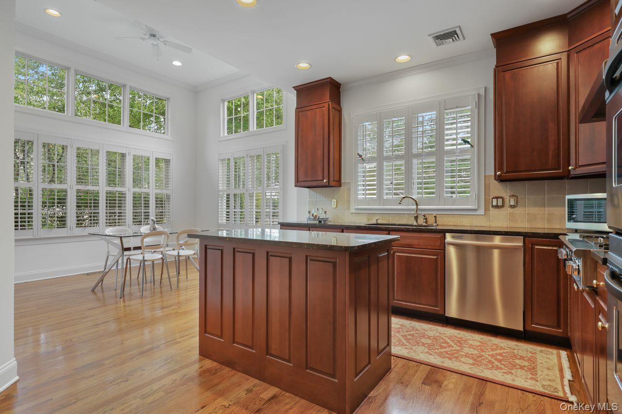 7 Caruso Place, Armonk, NY 10504